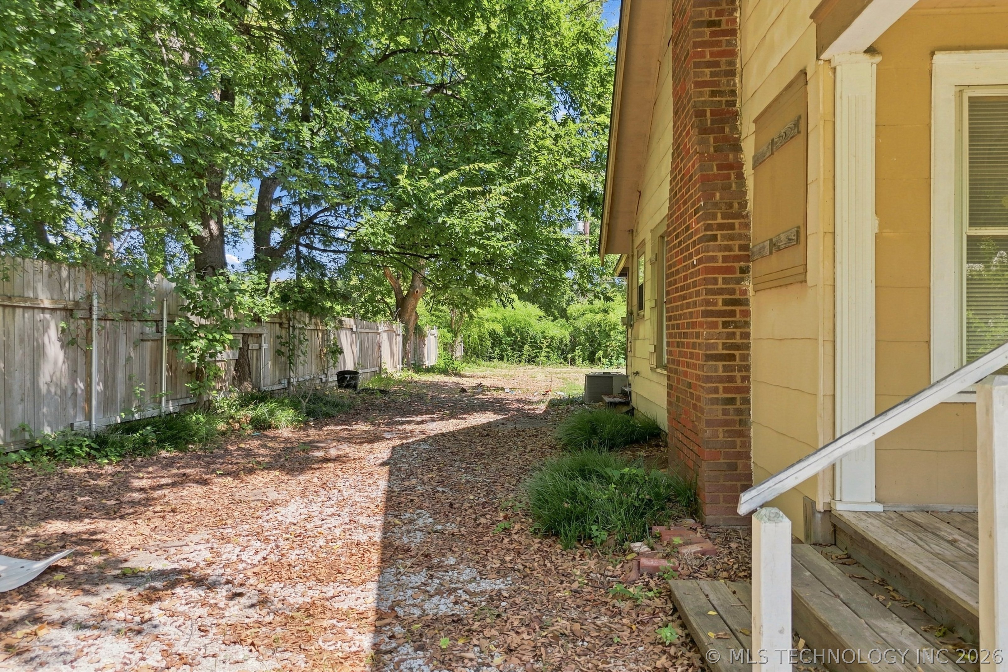 1313 E 66th Place Property Photo 23