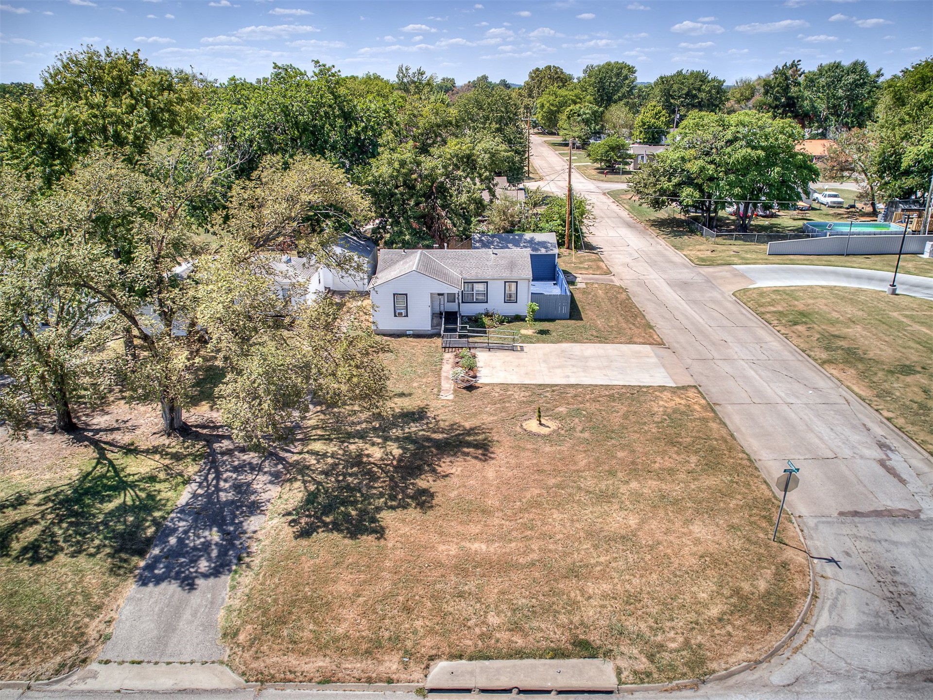 301 S Osage Property Photo 32