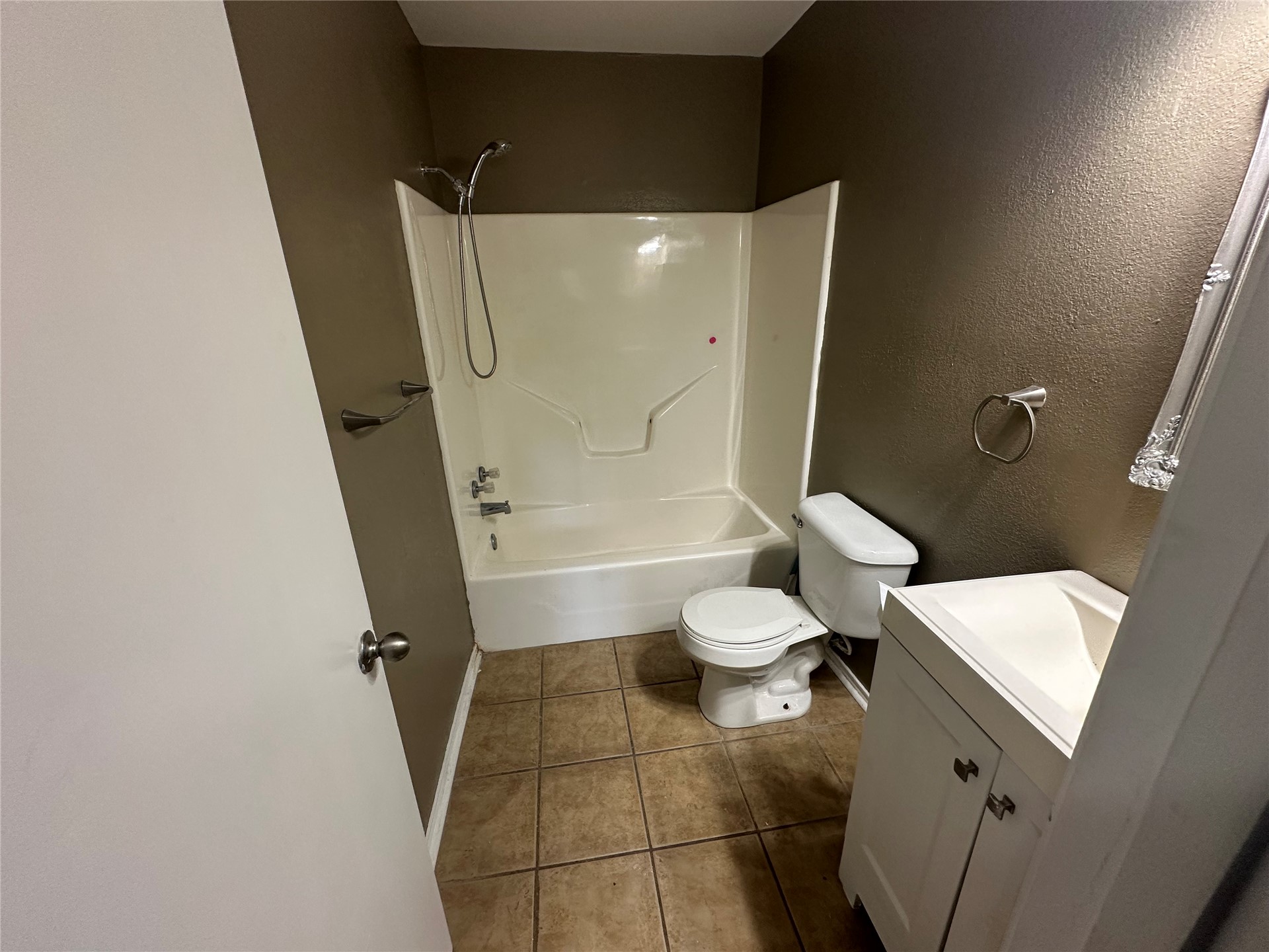 413 E Leecraft Property Photo 21
