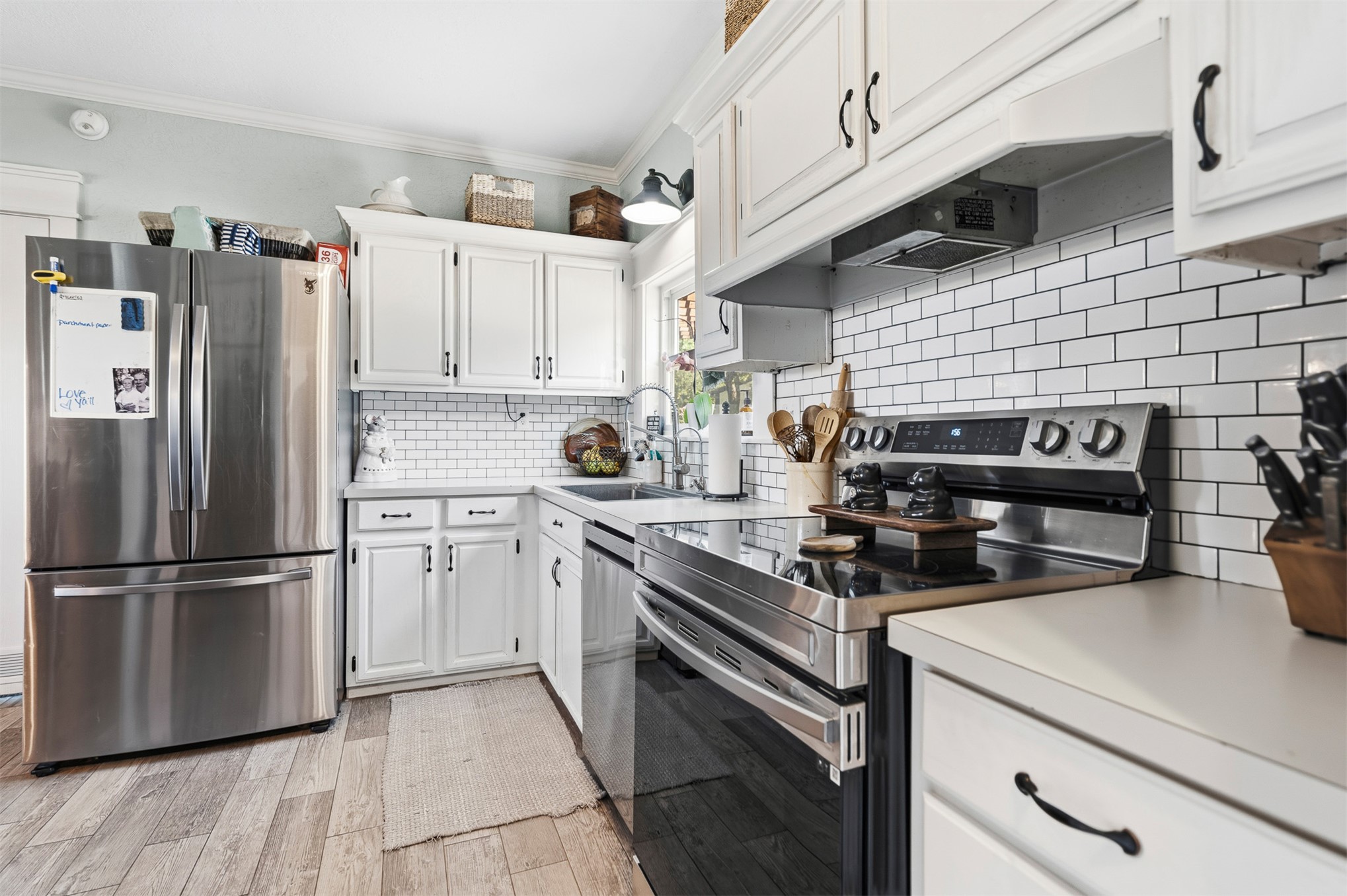 1418 First Street Property Photo 9