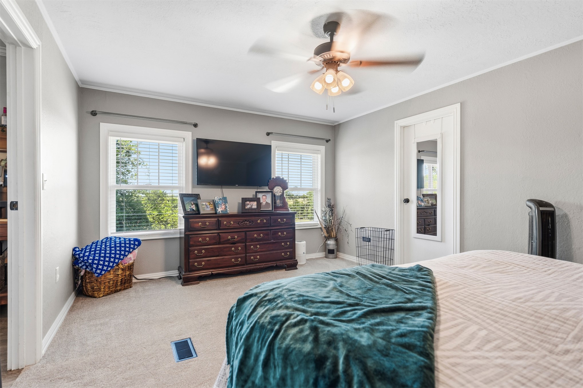 1418 First Street Property Photo 11