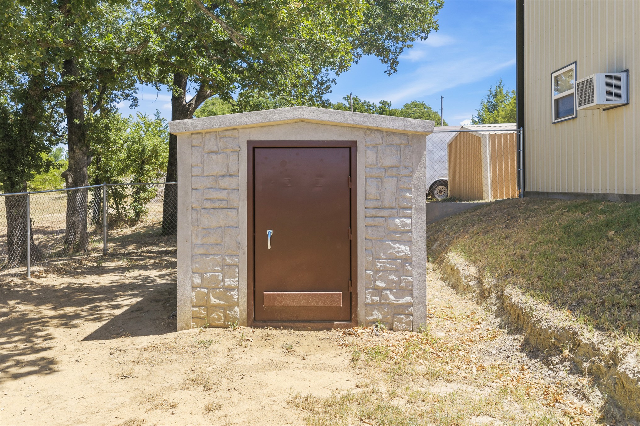 1418 First Street Property Photo 36