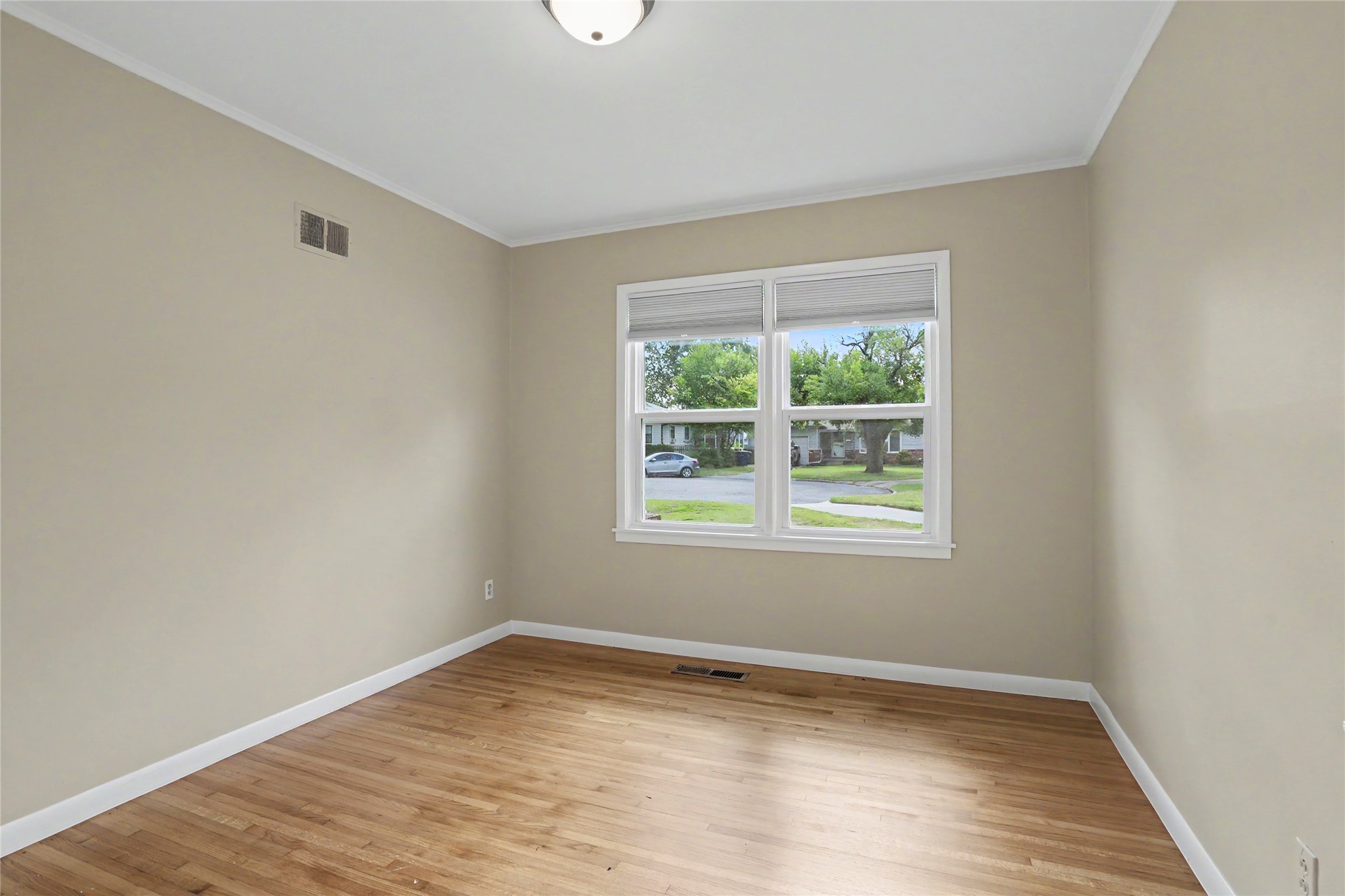 2832 S Richmond Avenue Property Photo 43