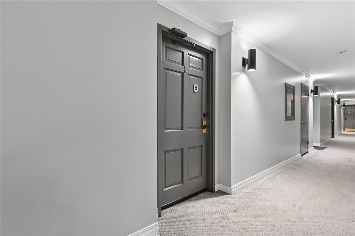1502 S Boulder Avenue 14k Property Photo 8