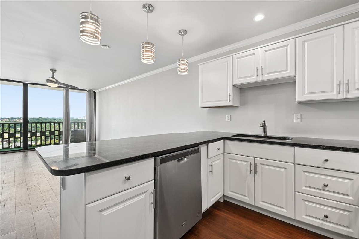 1502 S Boulder Avenue 14k Property Photo 23