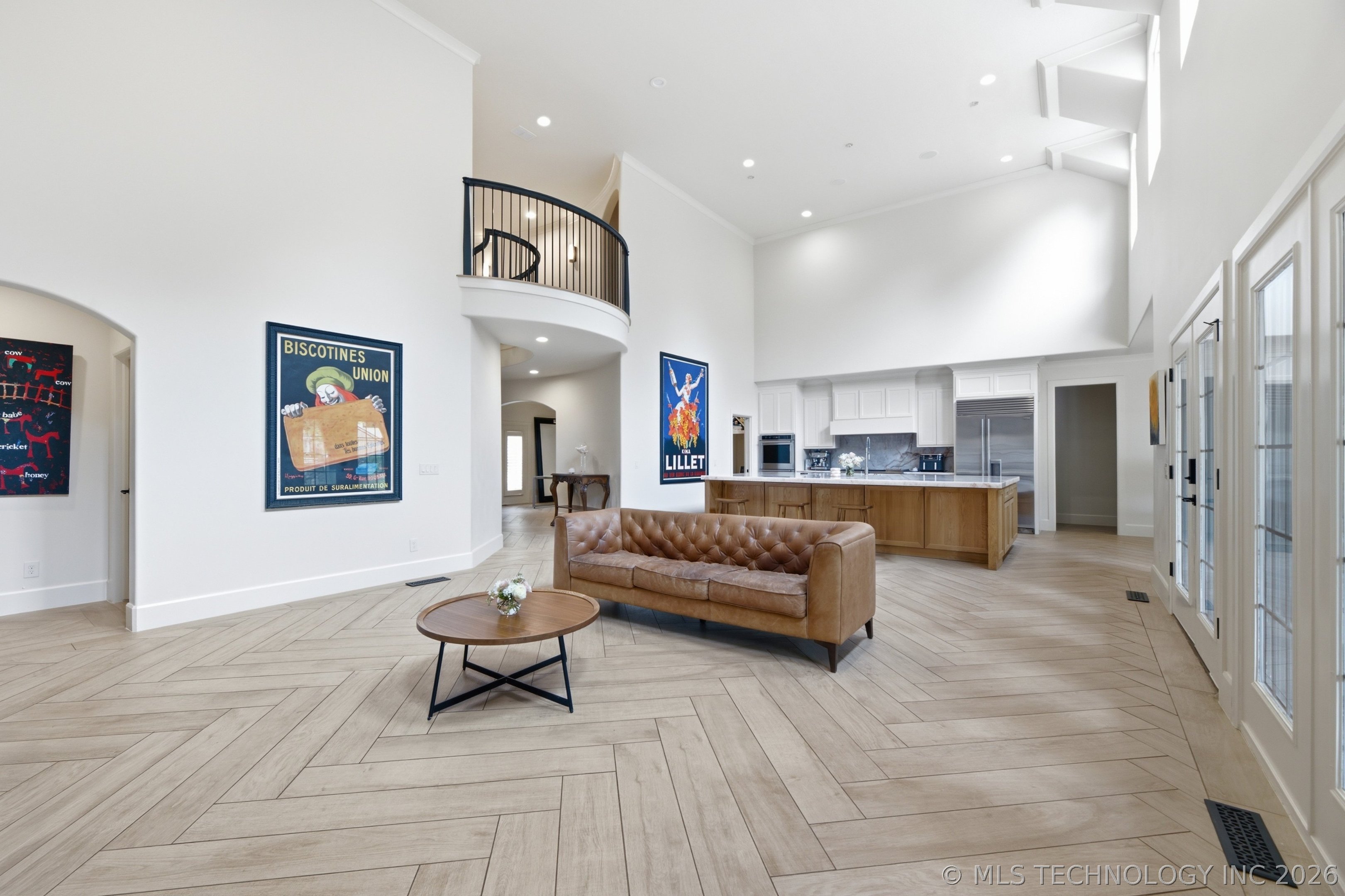 6960 Foxbriar Drive Property Photo 10