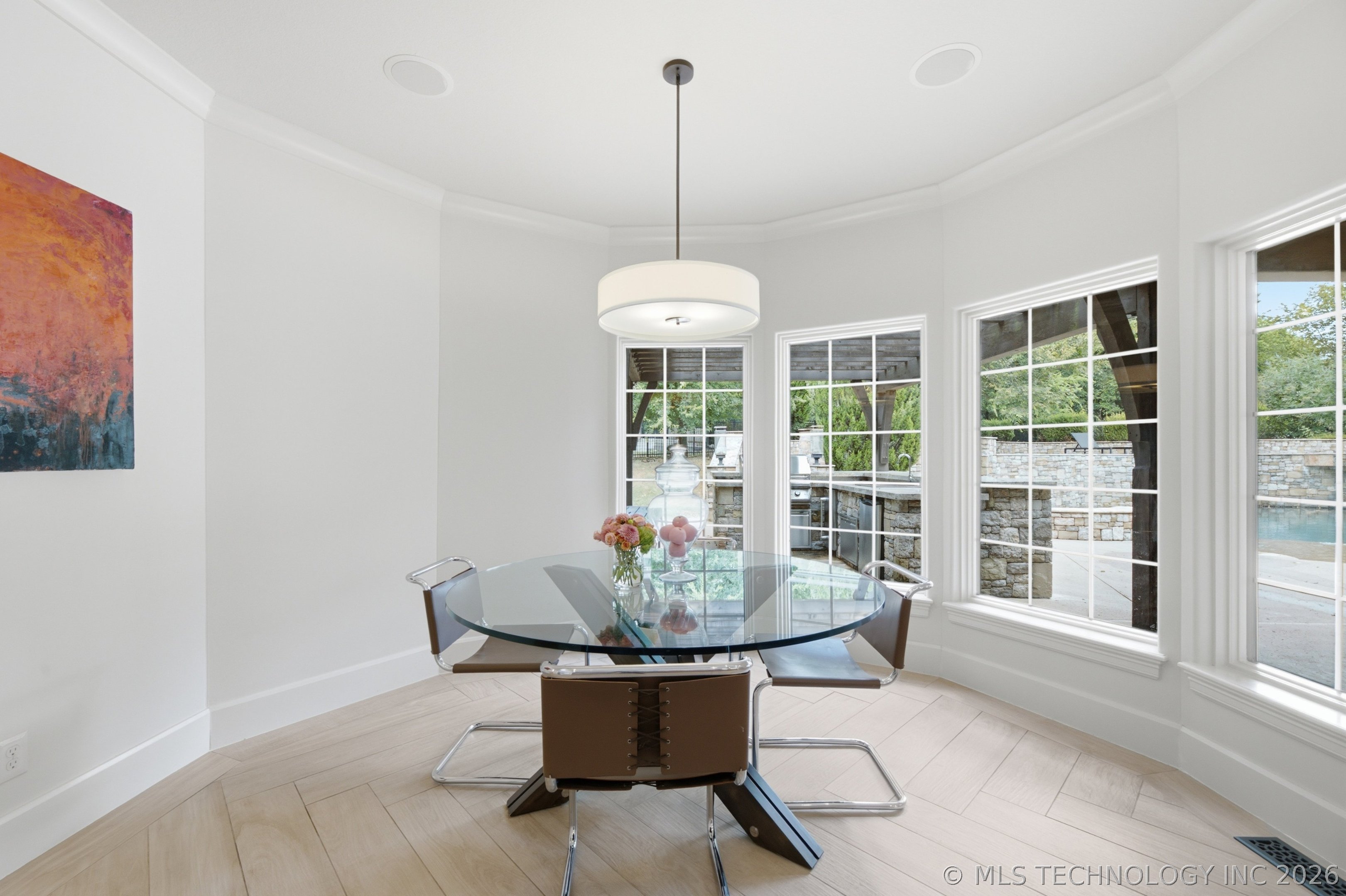 6960 Foxbriar Drive Property Photo 16