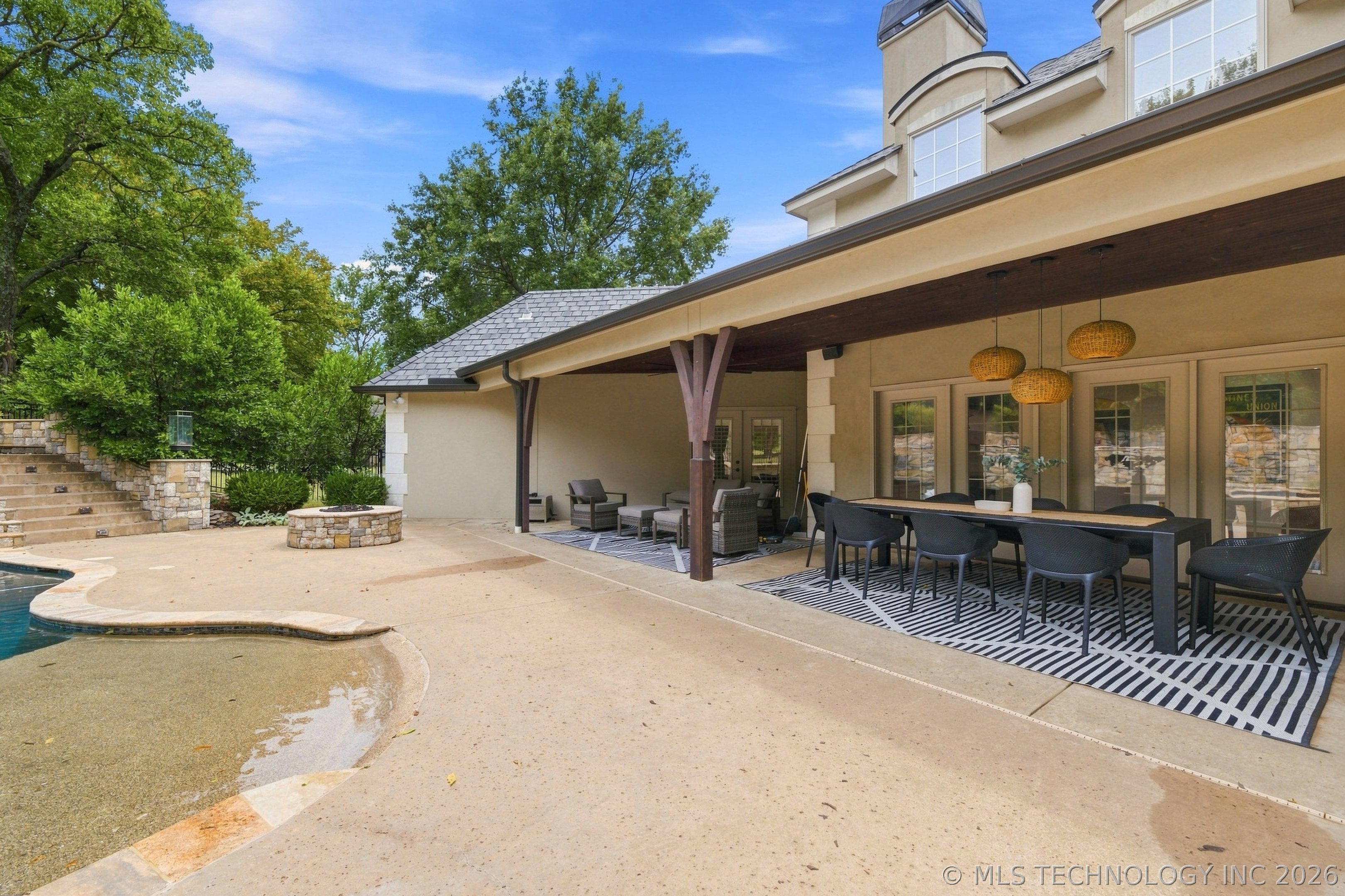 6960 Foxbriar Drive Property Photo 41