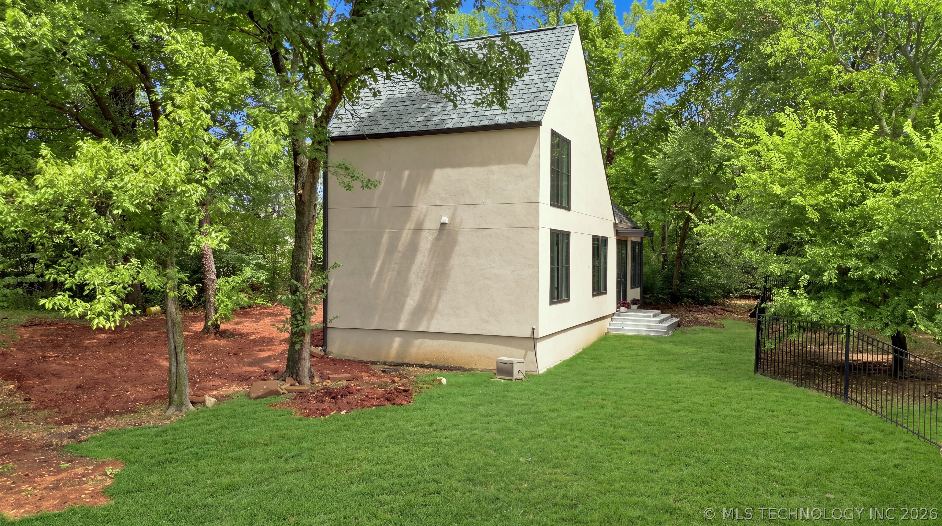 6960 Foxbriar Drive Property Photo 43