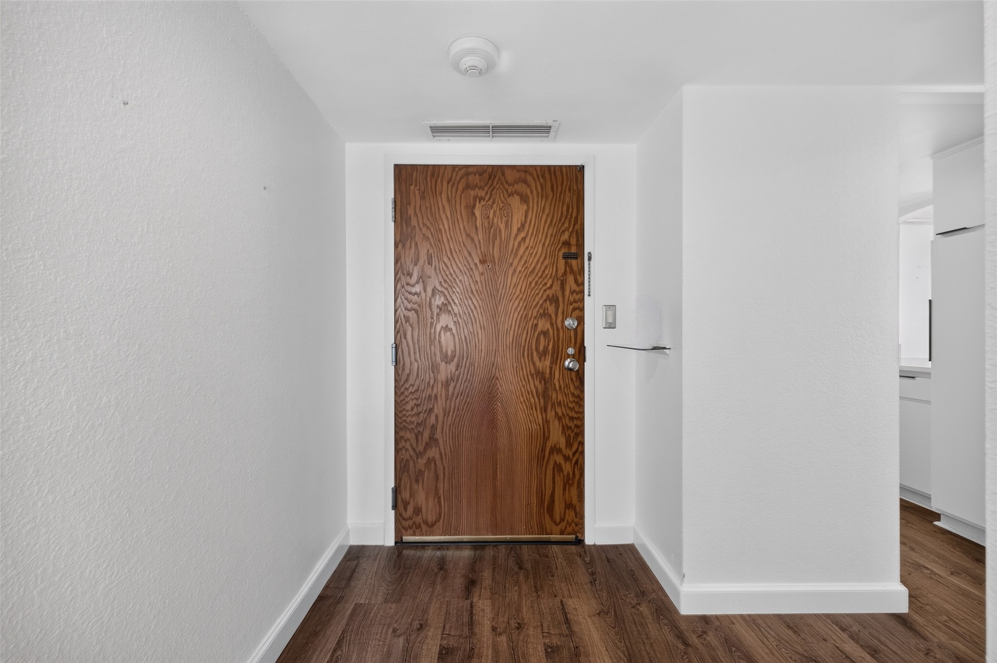 410 W 7th Street 828 Property Photo 41