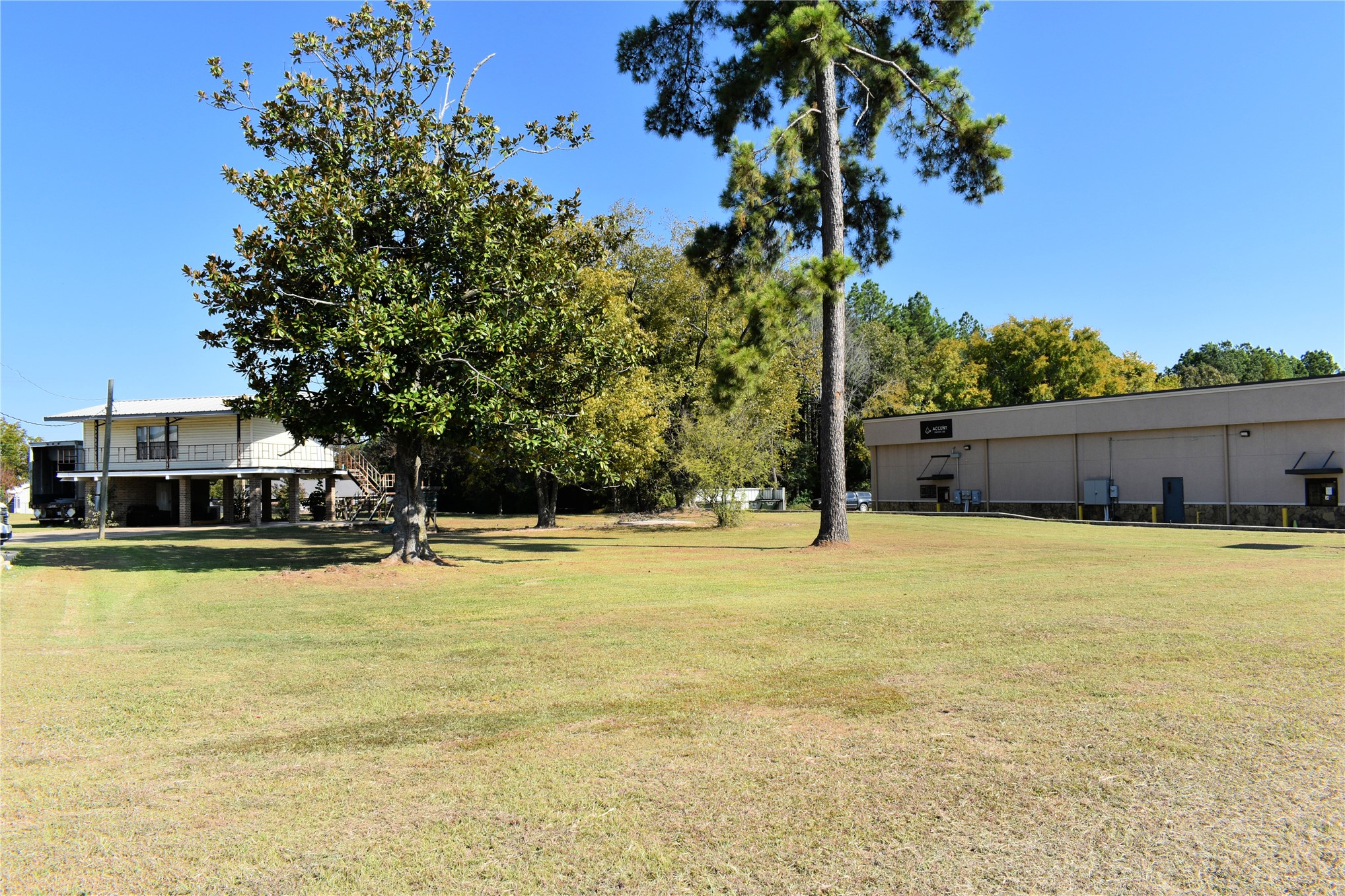 2017 E Washington Street Property Photo 12