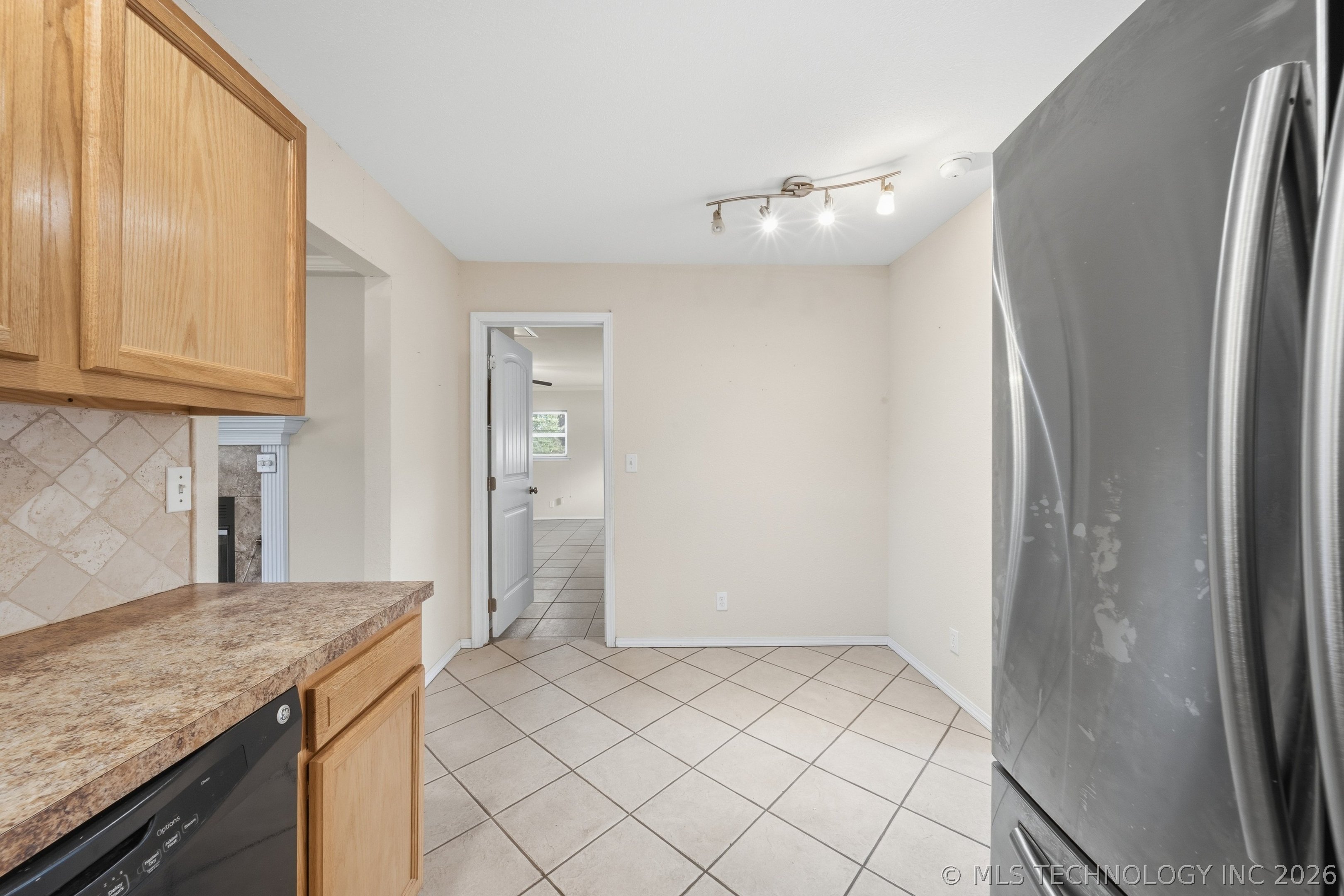 19375 Redbud Drive Property Photo 10