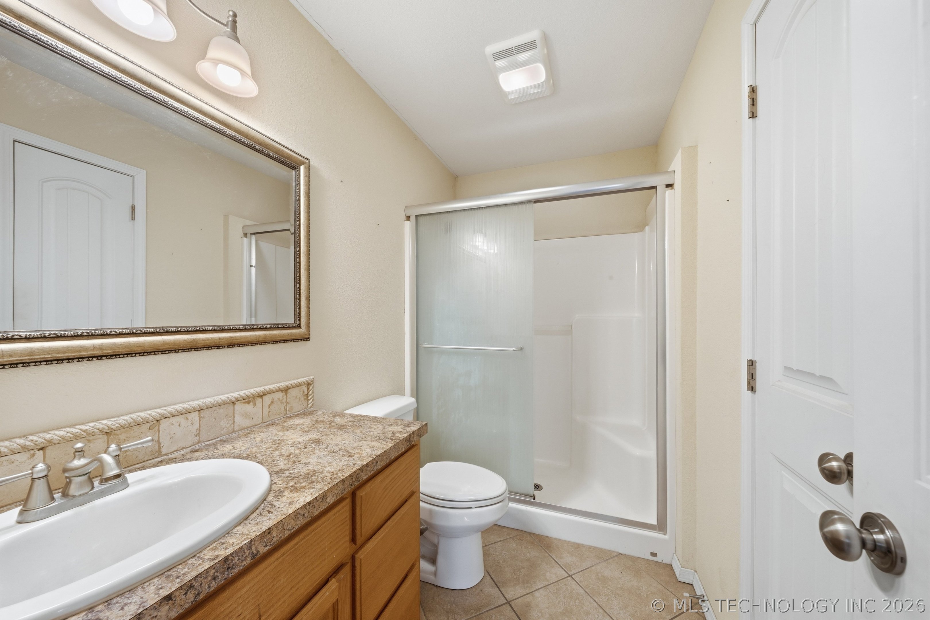 19375 Redbud Drive Property Photo 14