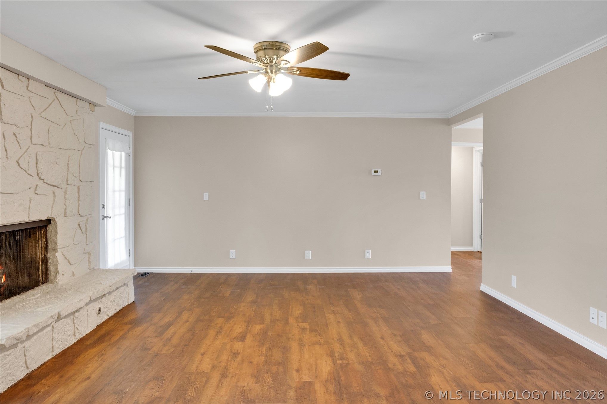 513 E B. Street Property Photo 8