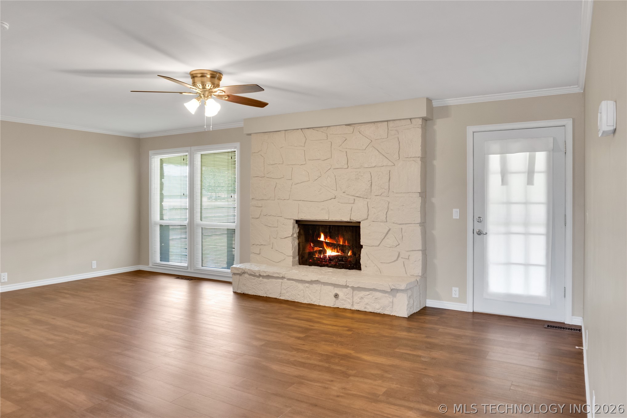513 E B. Street Property Photo 9