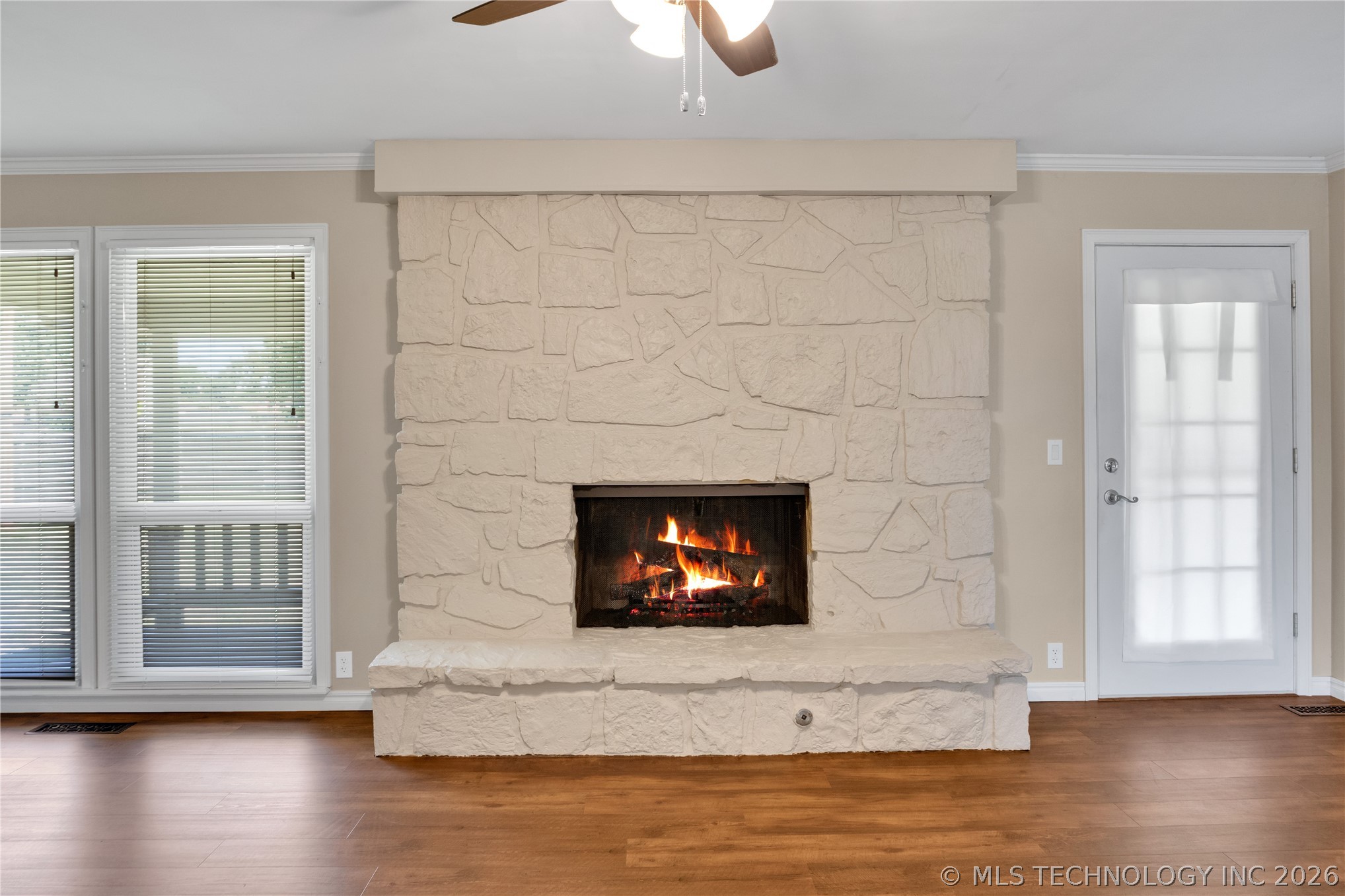 513 E B. Street Property Photo 11