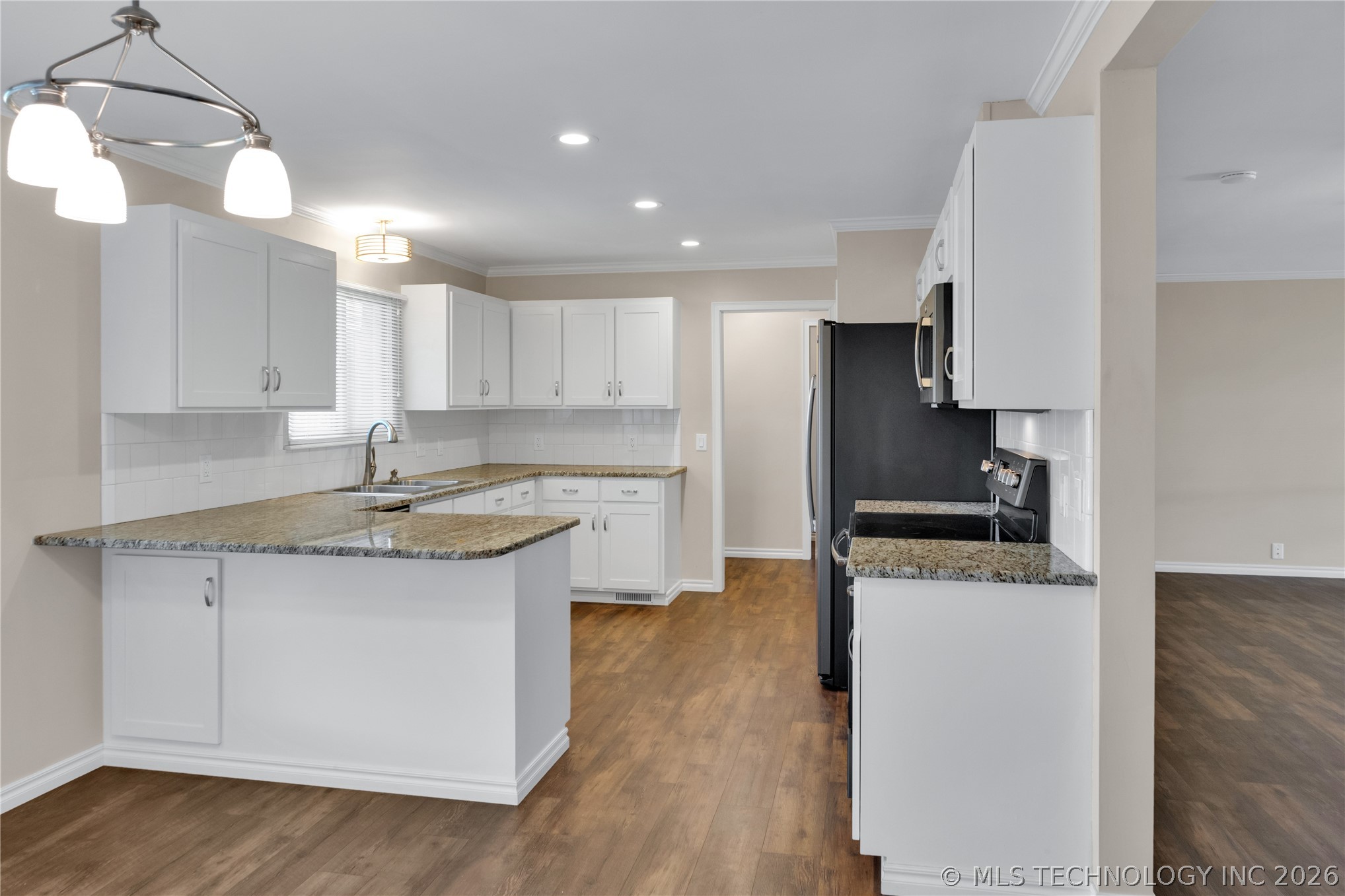 513 E B. Street Property Photo 21