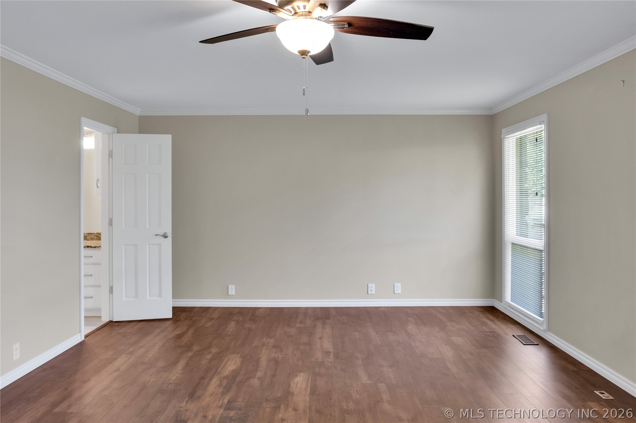 513 E B. Street Property Photo 24
