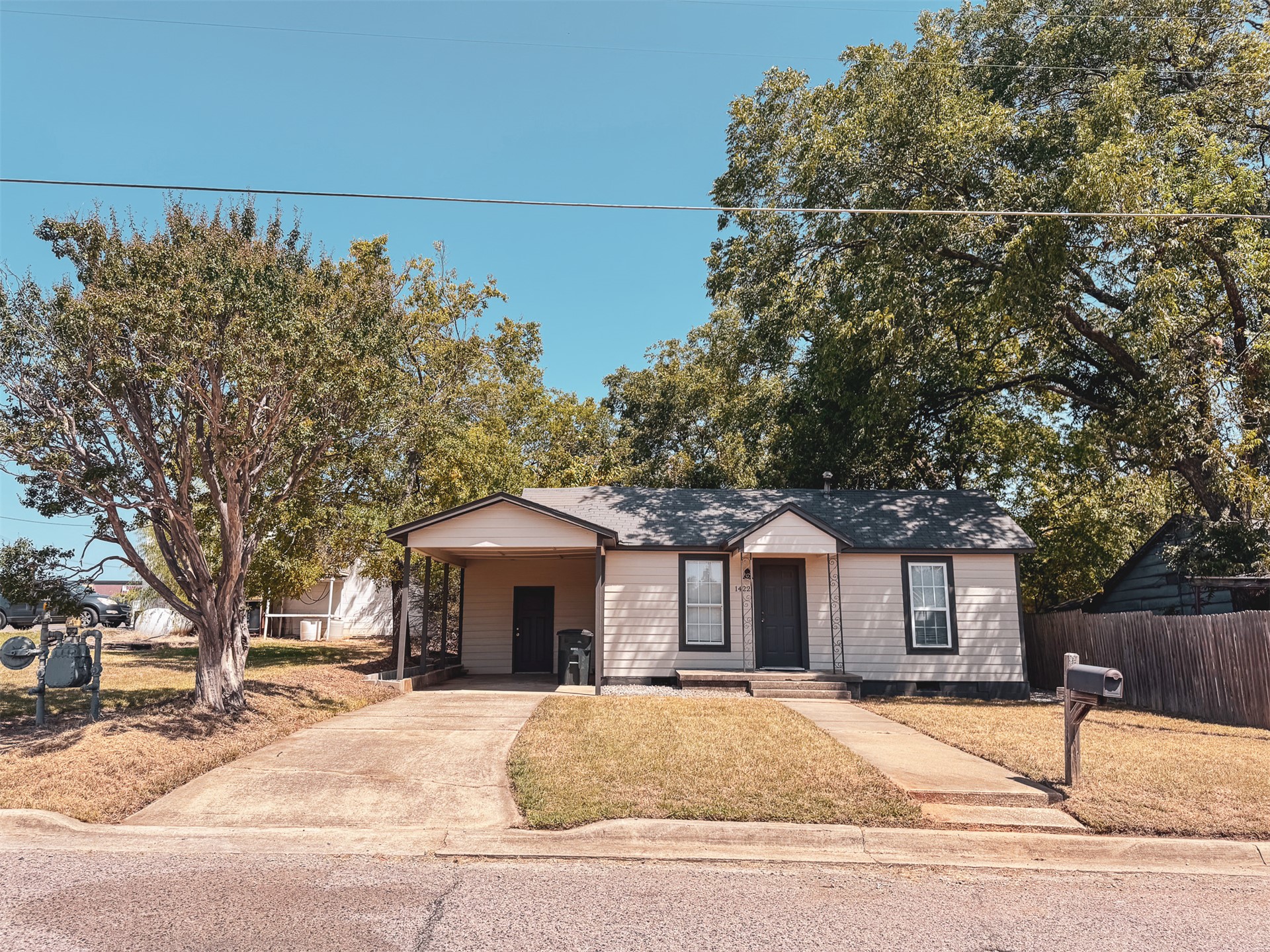 1422 Baltimore Street Property Photo 1