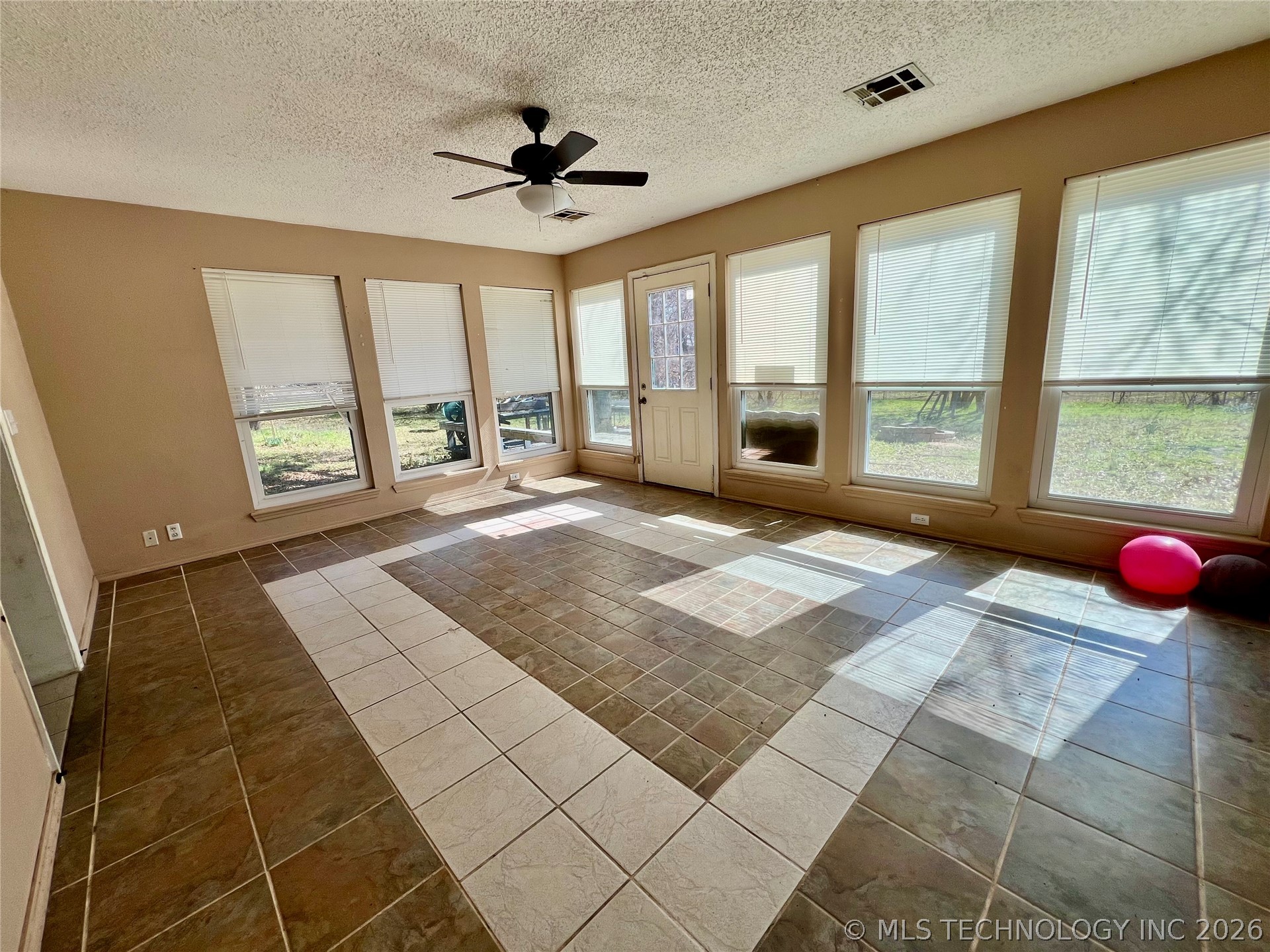 11337 Johnson Drive Property Photo 18