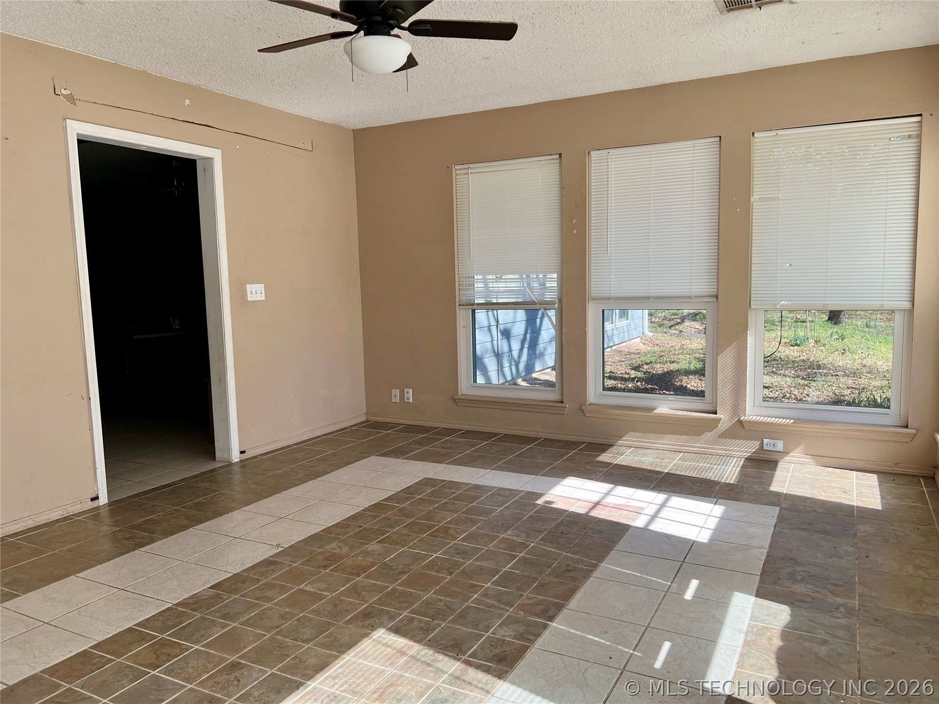 11337 Johnson Drive Property Photo 19