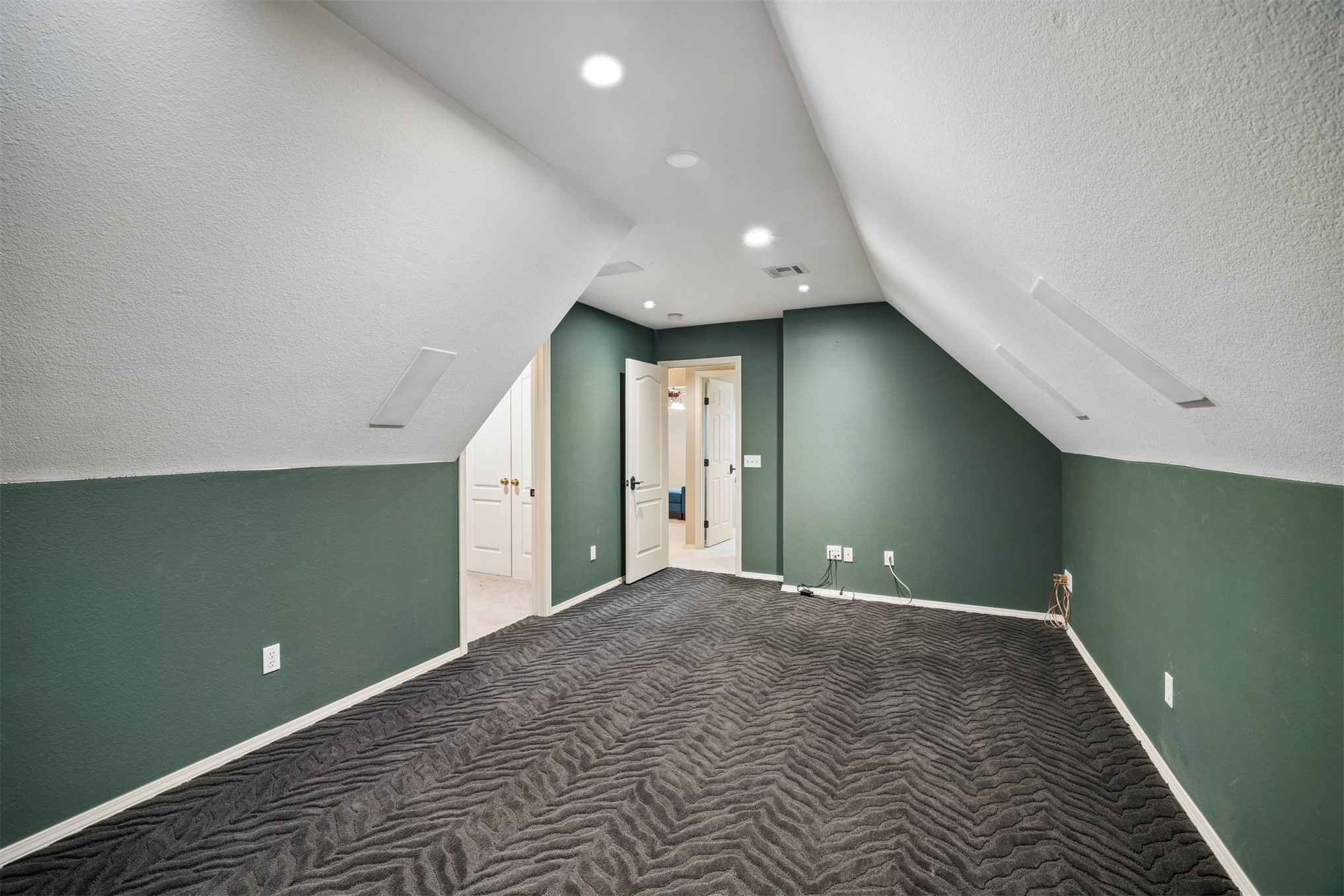 3705 W Canton Street Property Photo 37
