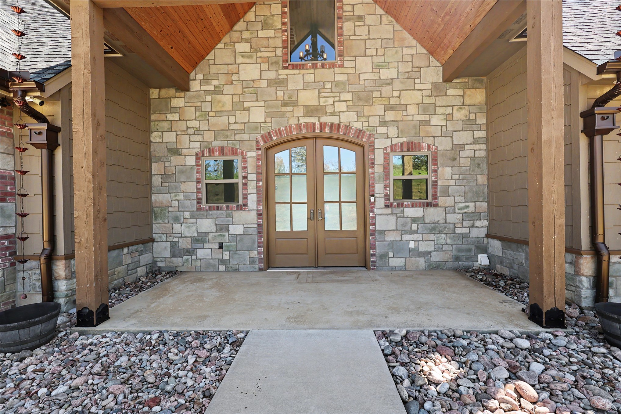 17595 Spring Hill Lane Property Photo 7