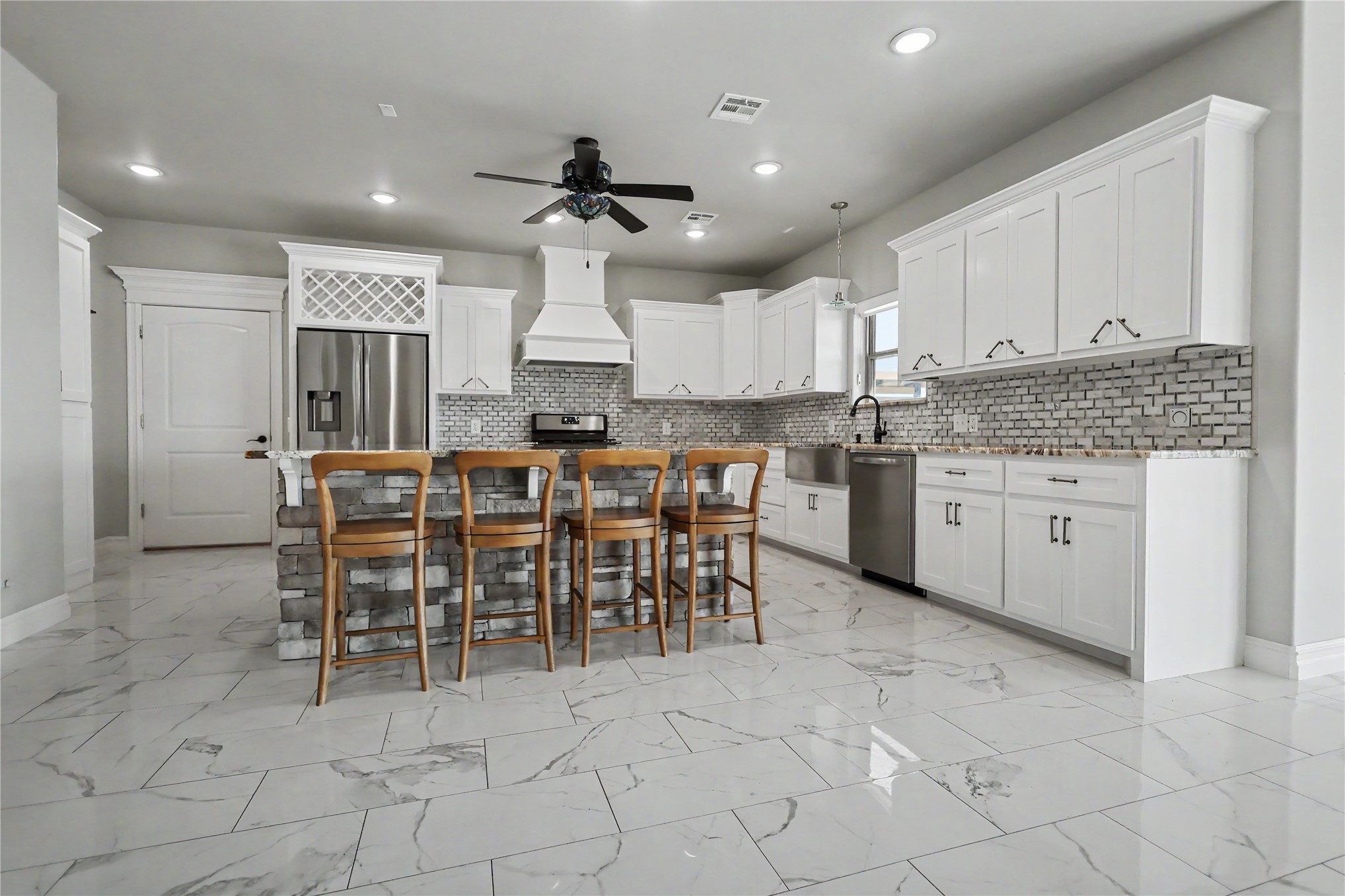 17595 Spring Hill Lane Property Photo 20