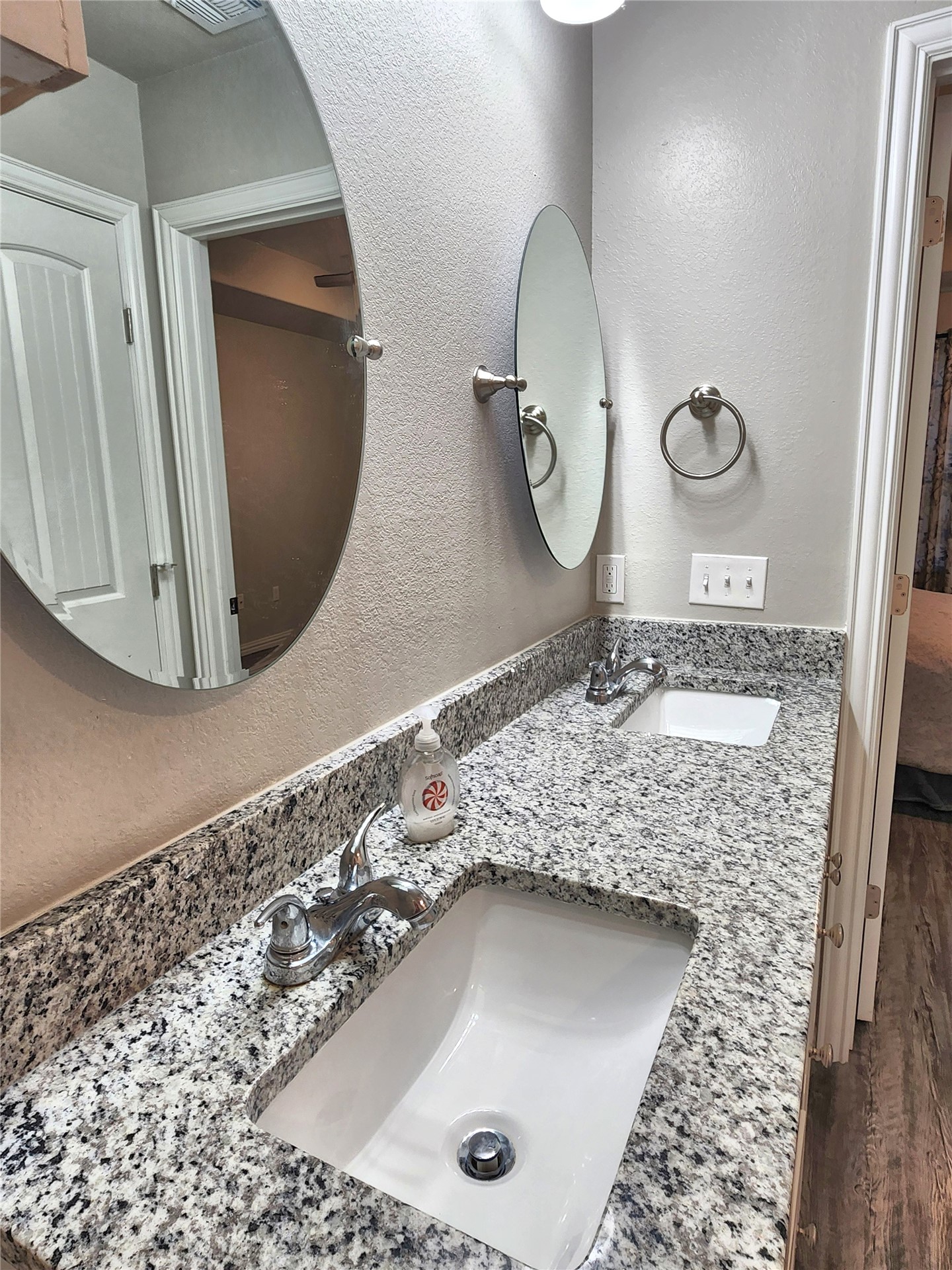 505 Sweet Pea Lane Property Photo 18