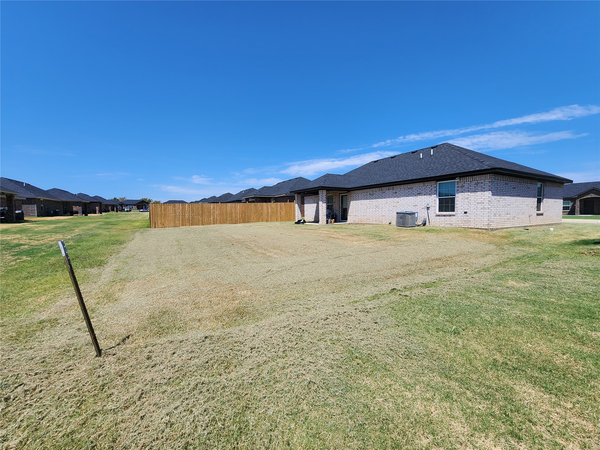 505 Sweet Pea Lane Property Photo 32