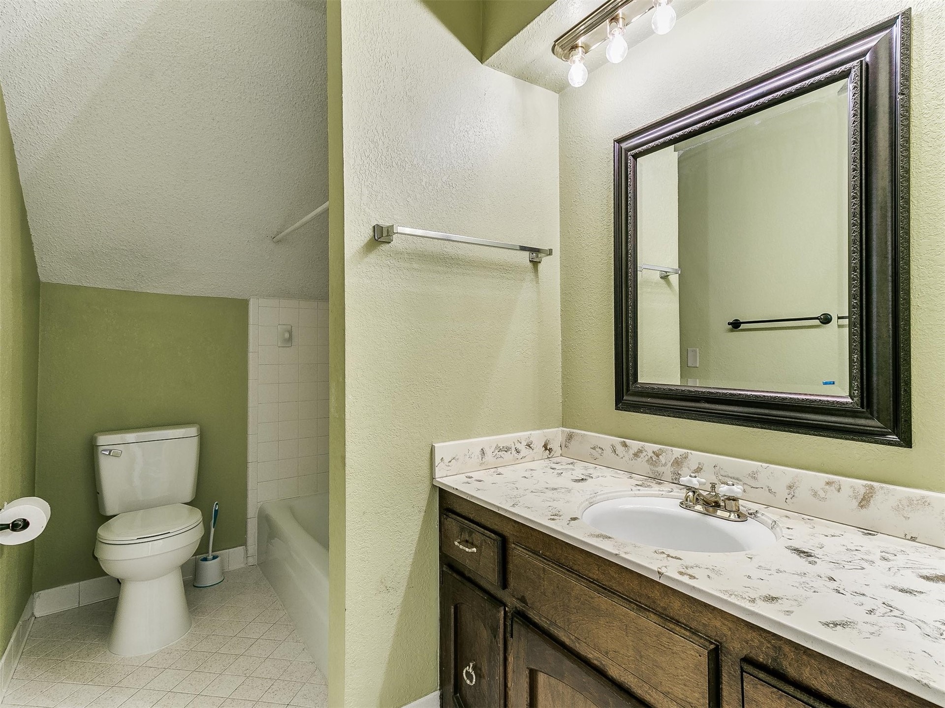 10132 E 27th Street Property Photo 13