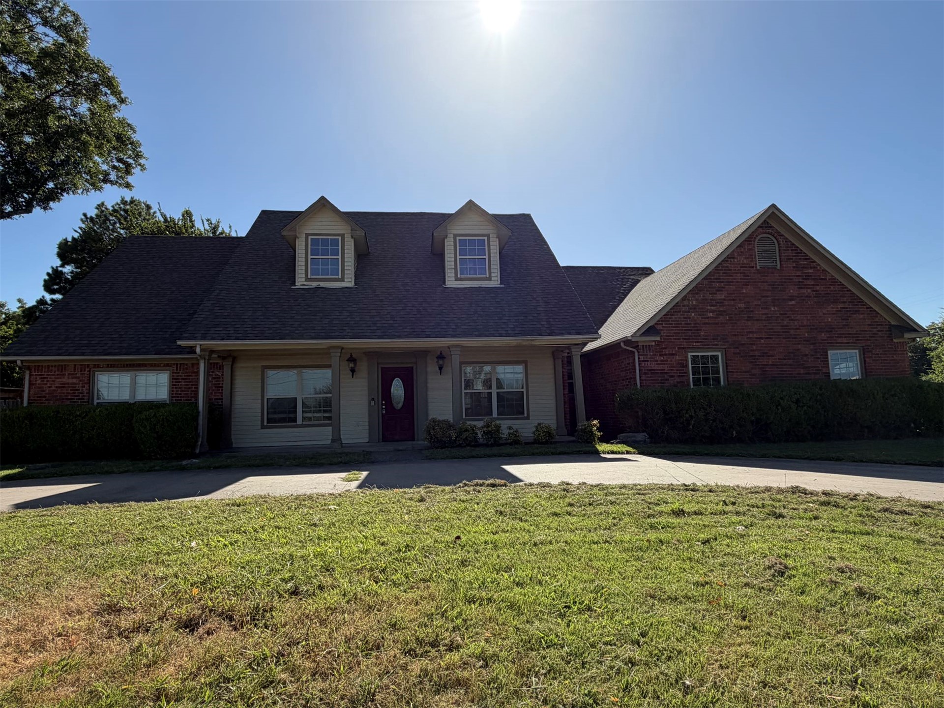 500 54th Street Property Photo 1