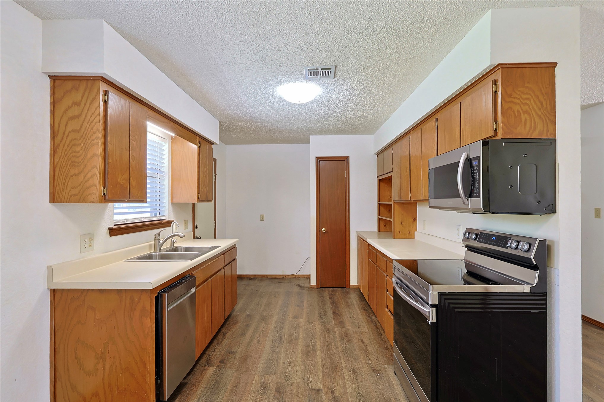 1812 Sunset Drive Property Photo 20