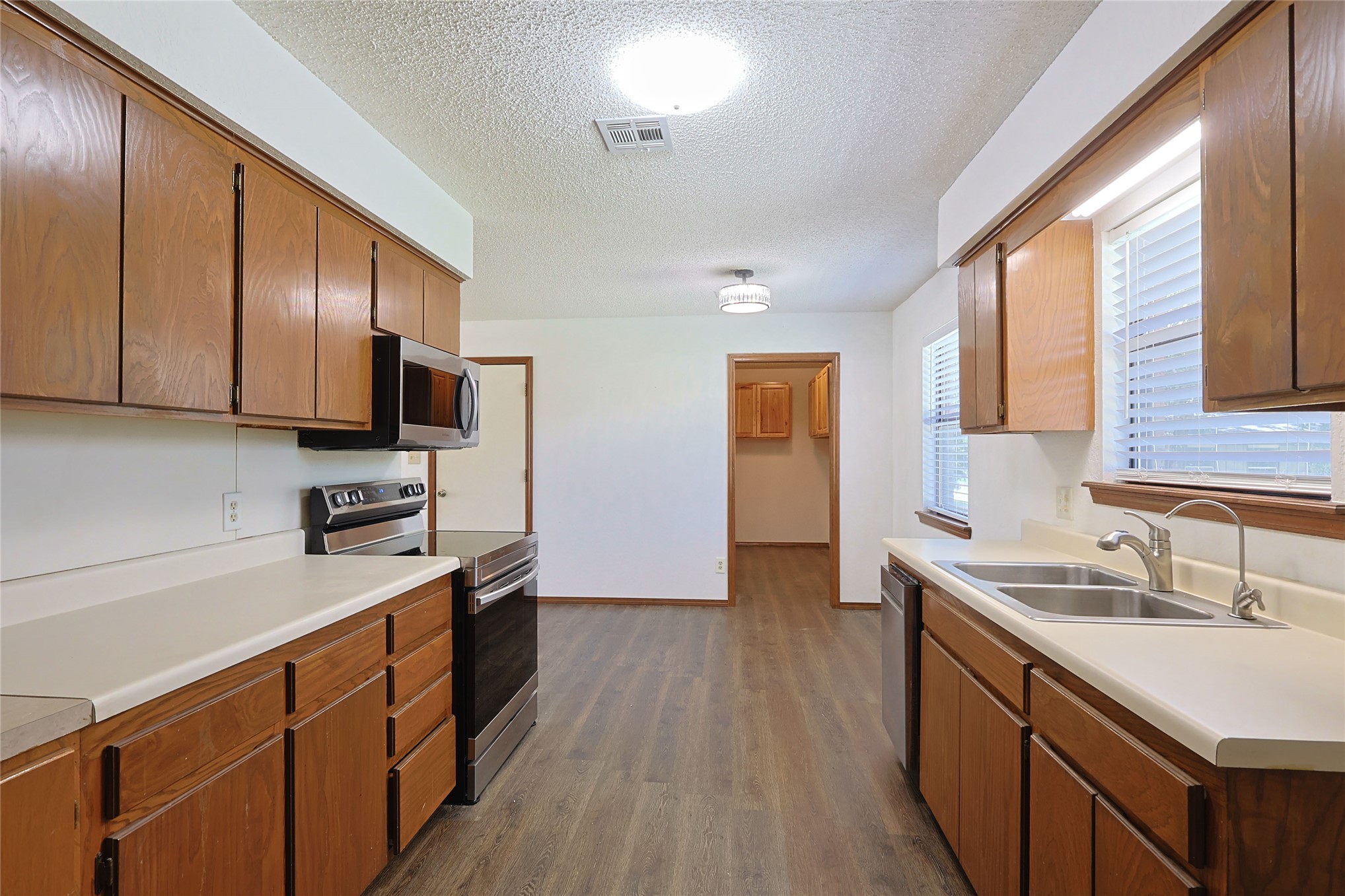 1812 Sunset Drive Property Photo 23
