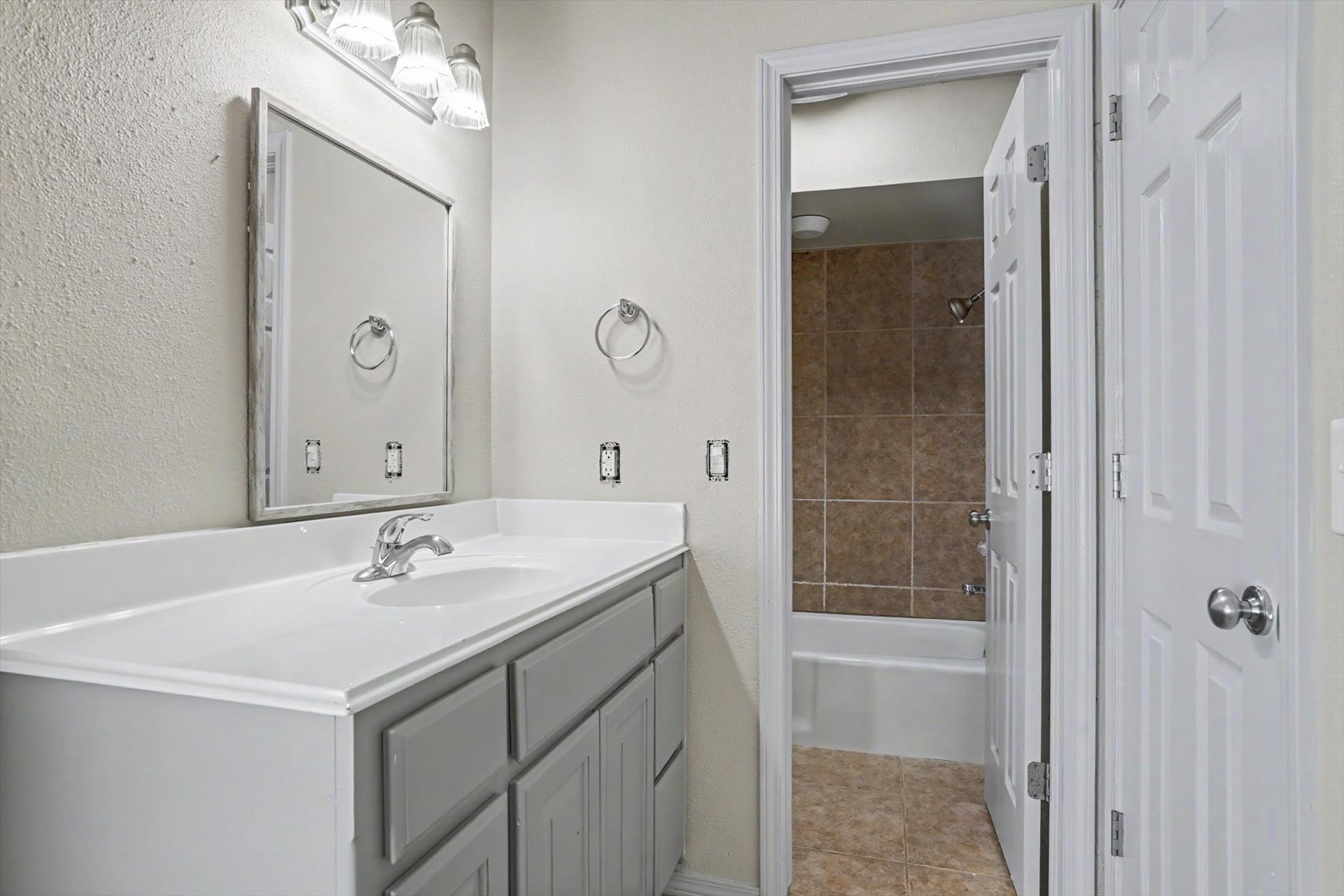 3346 S 141st East Avenue Property Photo 22