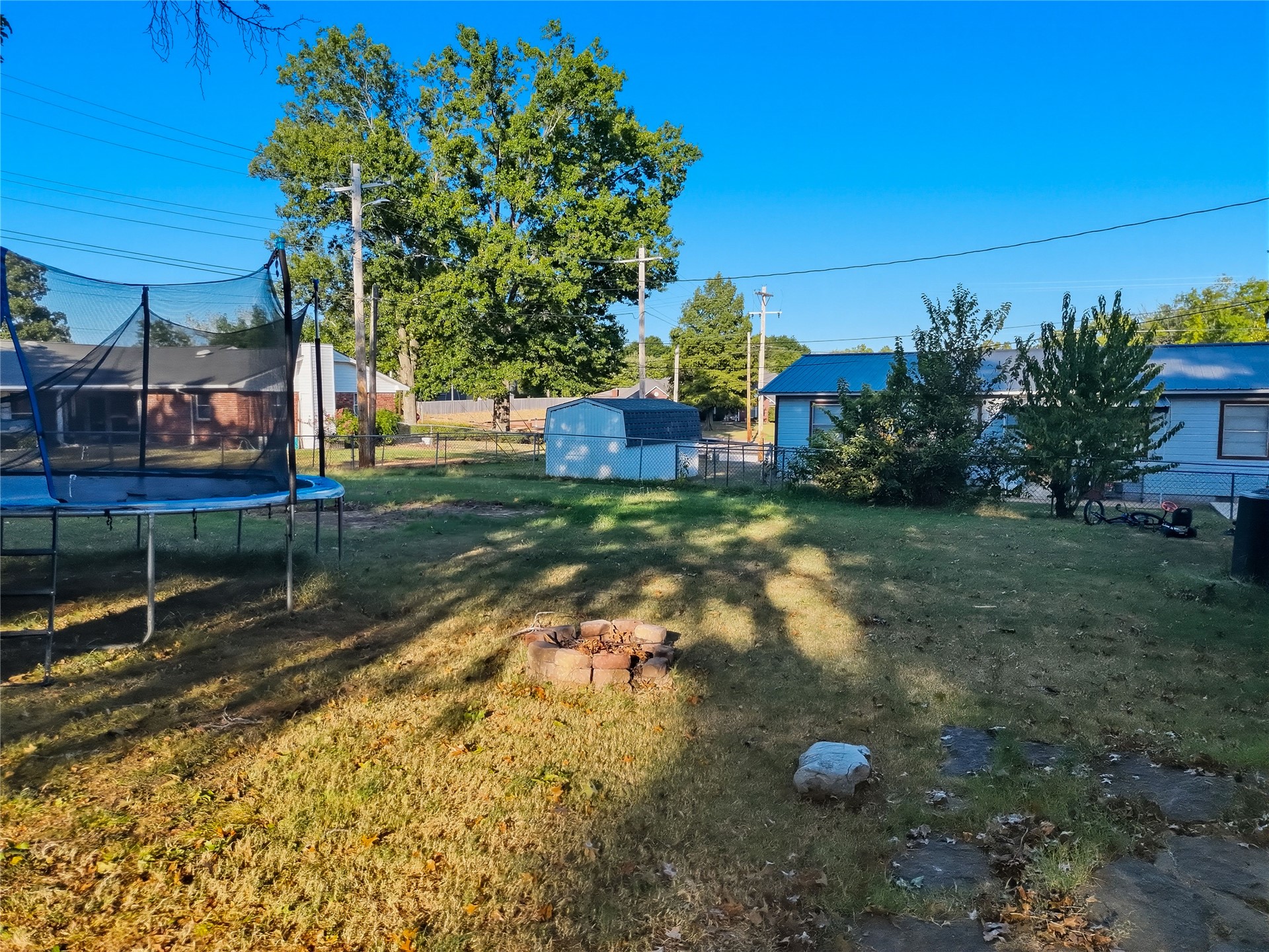 321 Mockingbird Property Photo 8