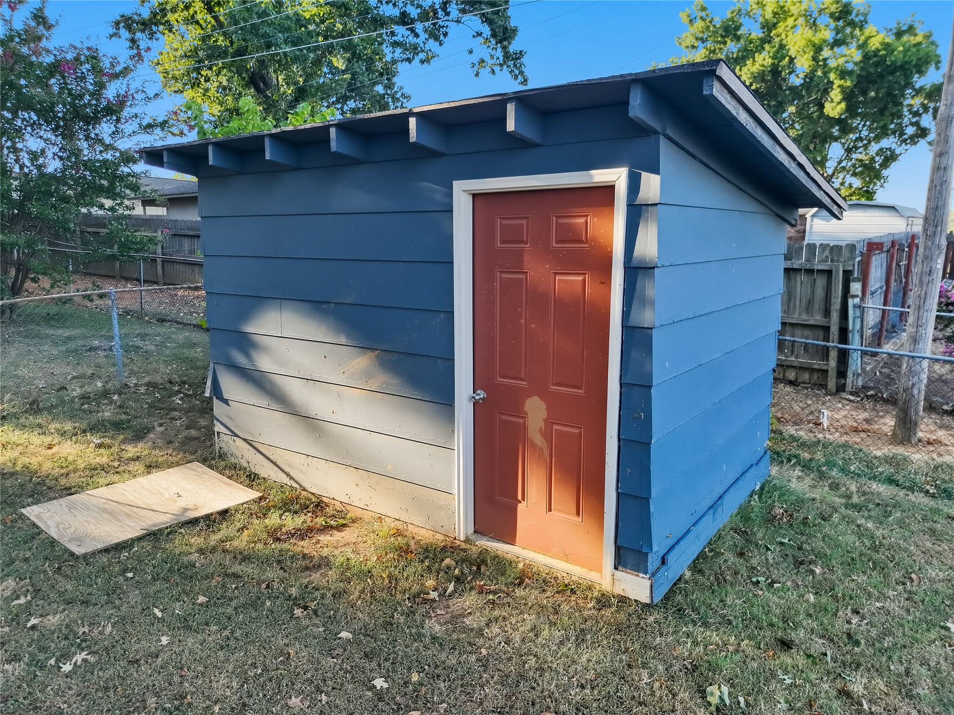321 Mockingbird Property Photo 9