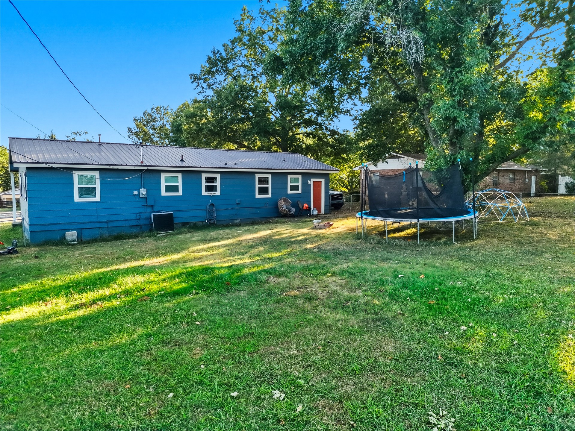 321 Mockingbird Property Photo 12