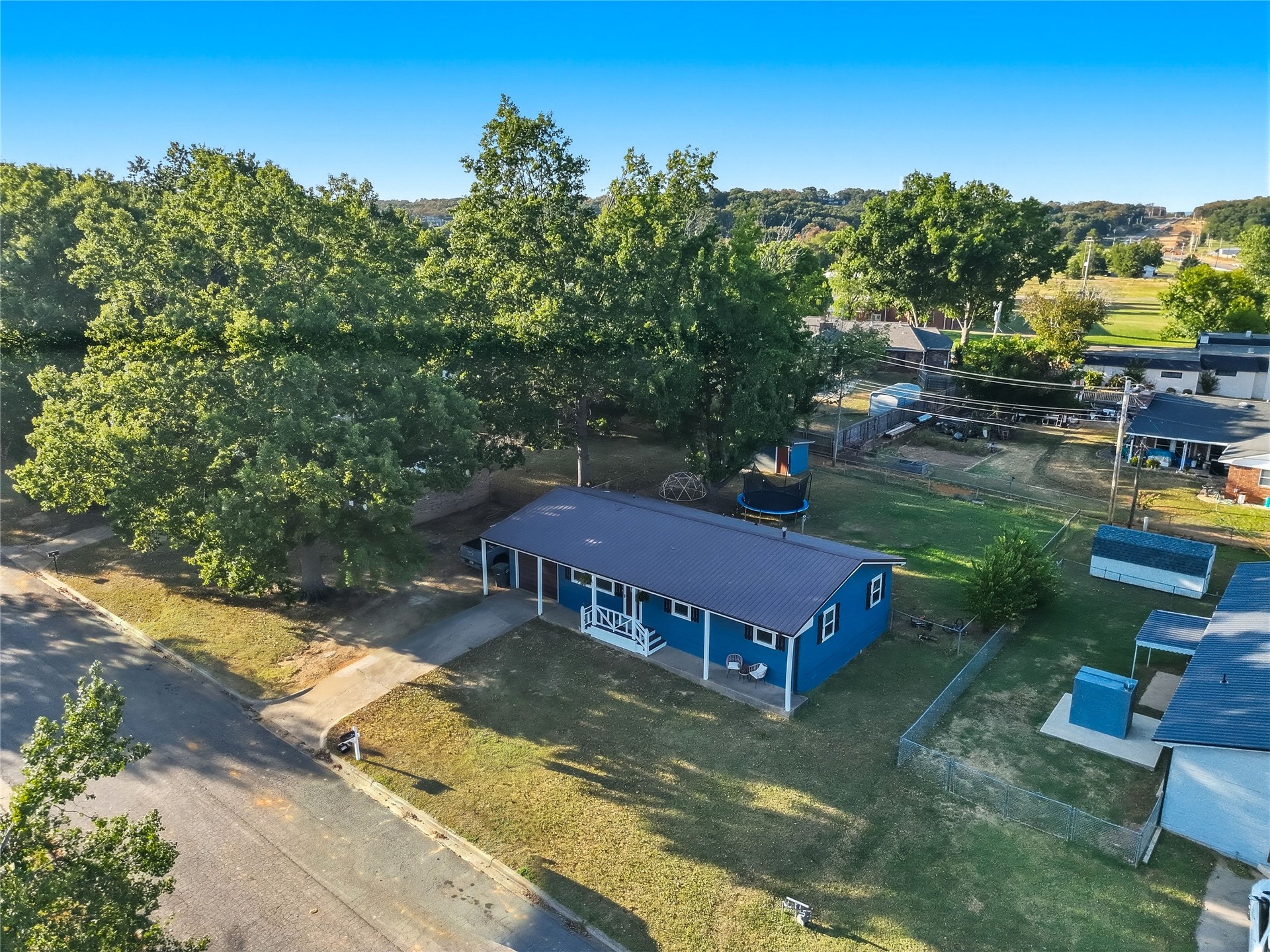 321 Mockingbird Property Photo 13