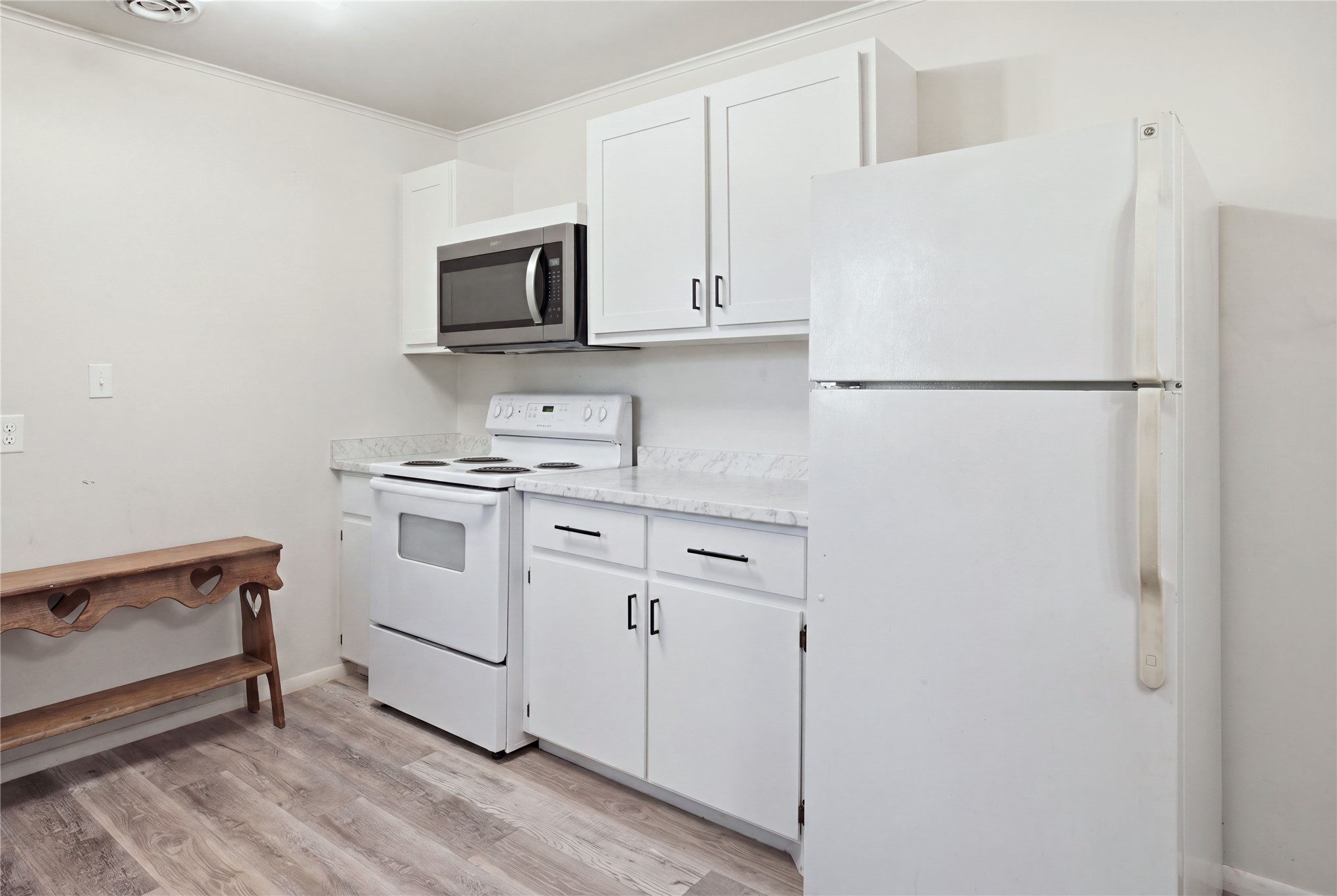 321 Mockingbird Property Photo 18