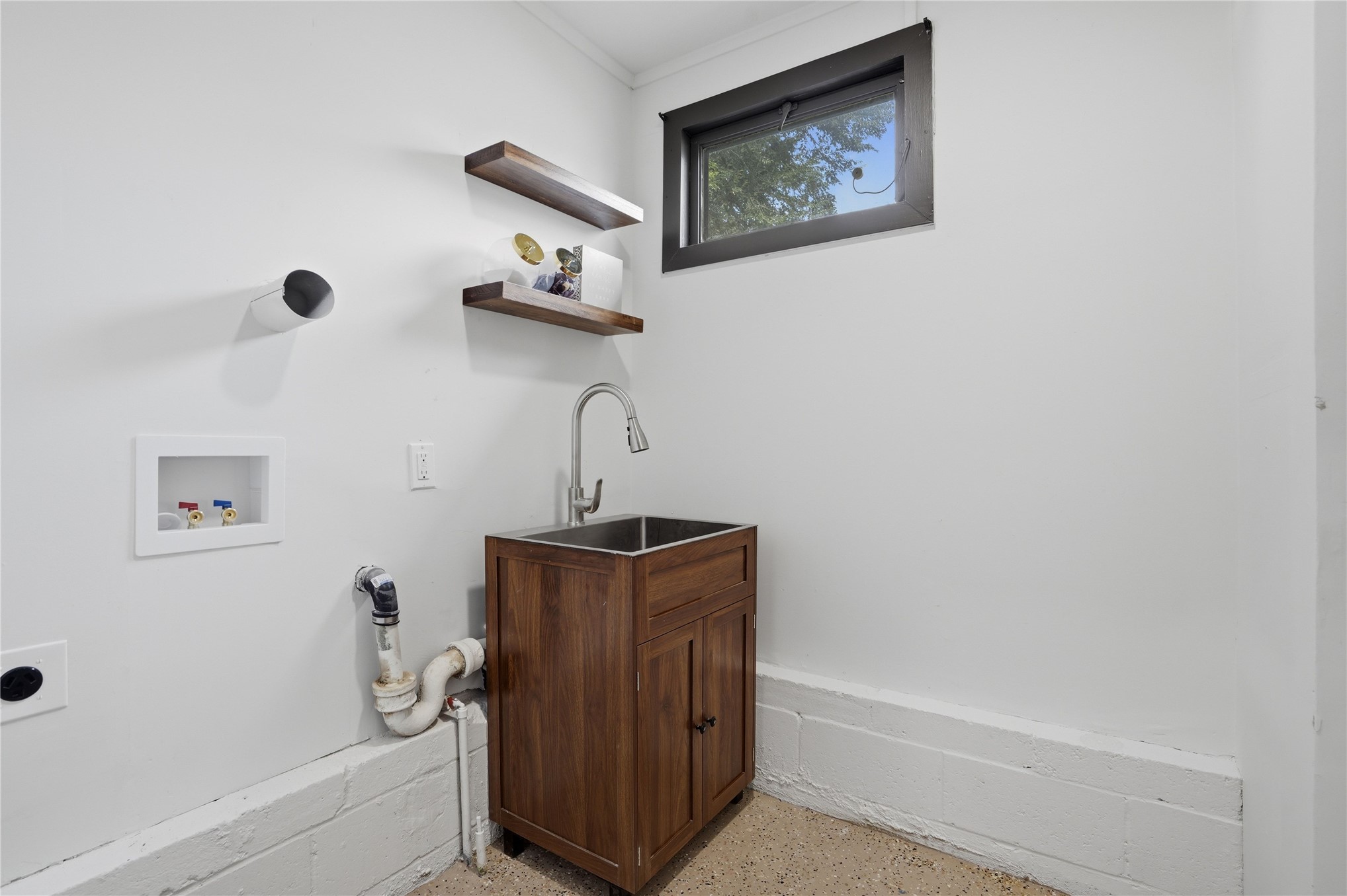 3814 S Indianapolis Avenue Property Photo 29