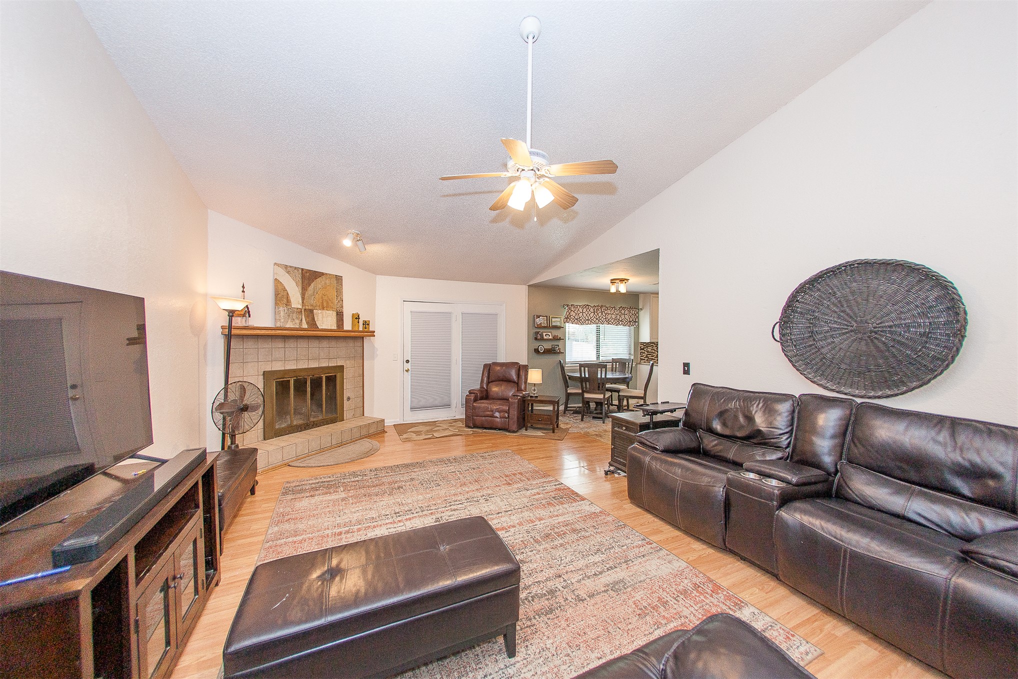 2984 W 65th Street Property Photo 5