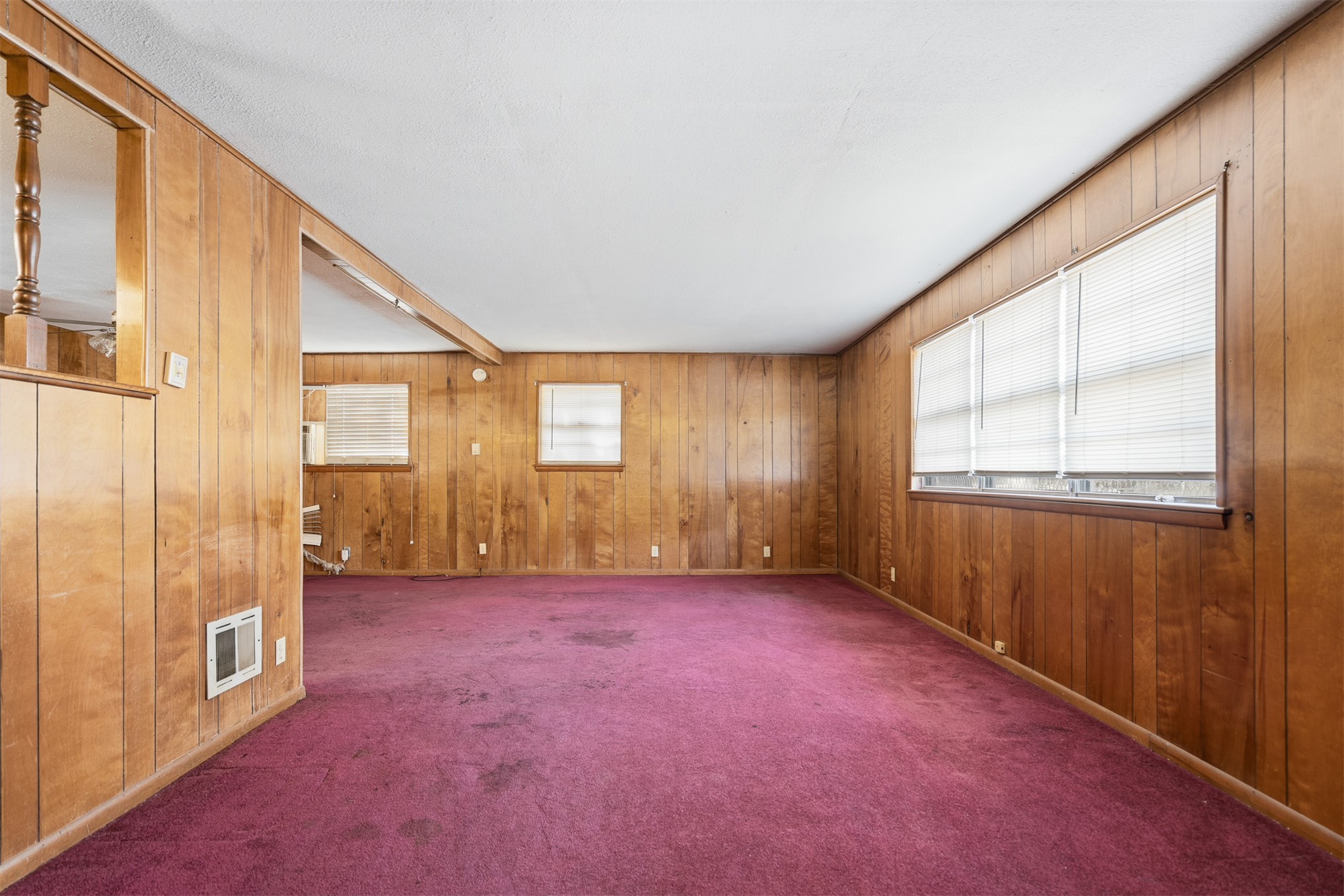 1120 4th Avenue Ne Property Photo 3