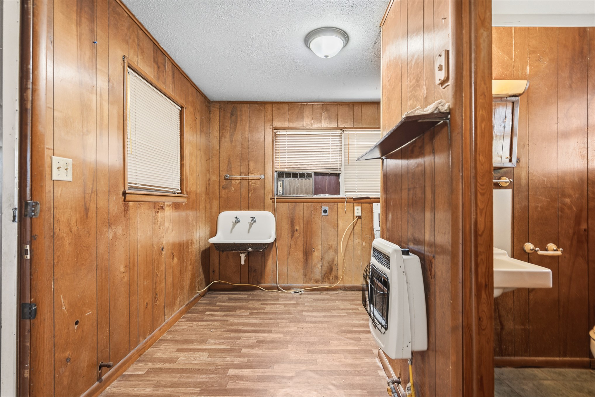 1120 4th Avenue Ne Property Photo 17