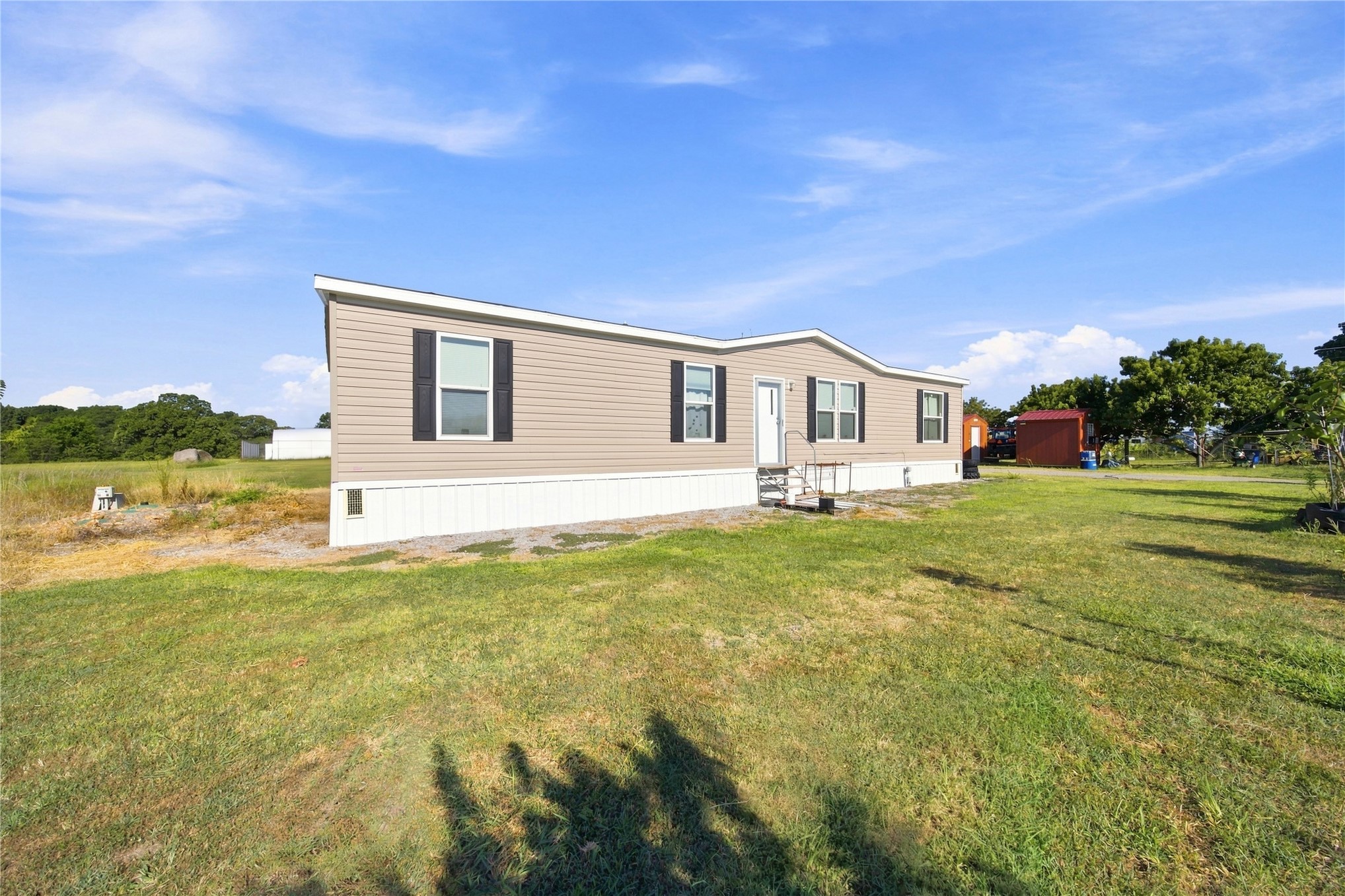 8370 S 446 Road Property Photo 2