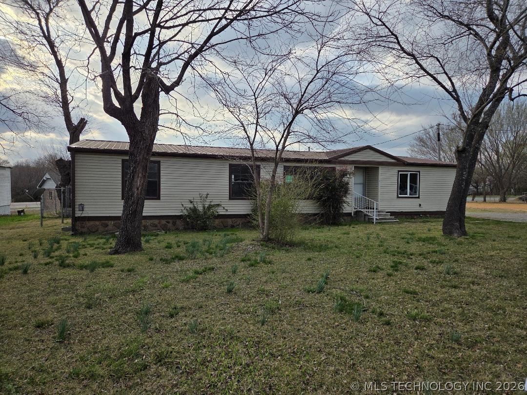 525 Sw 3rd Street Property Photo 4