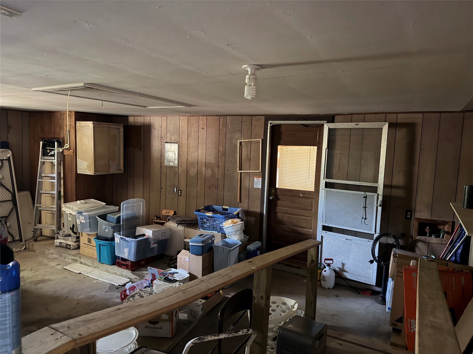 911 S Mcquarrie Avenue Property Photo 11