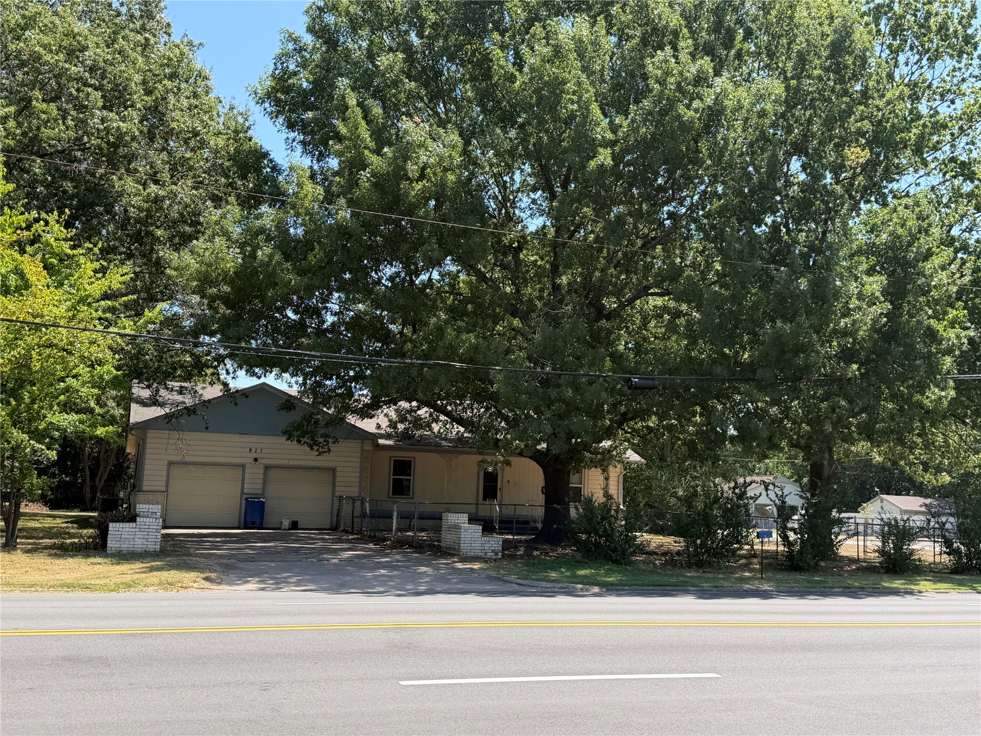 911 S Mcquarrie Avenue Property Photo 39