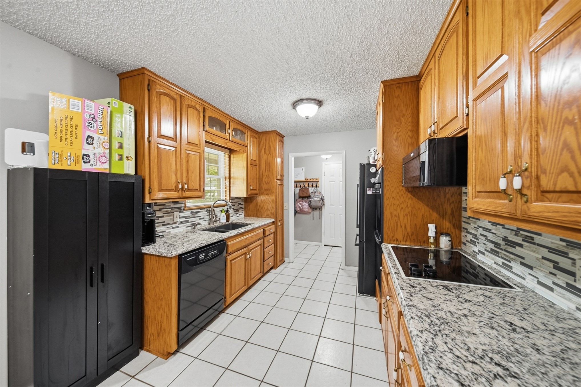 4513 S Zenith Avenue Property Photo 12