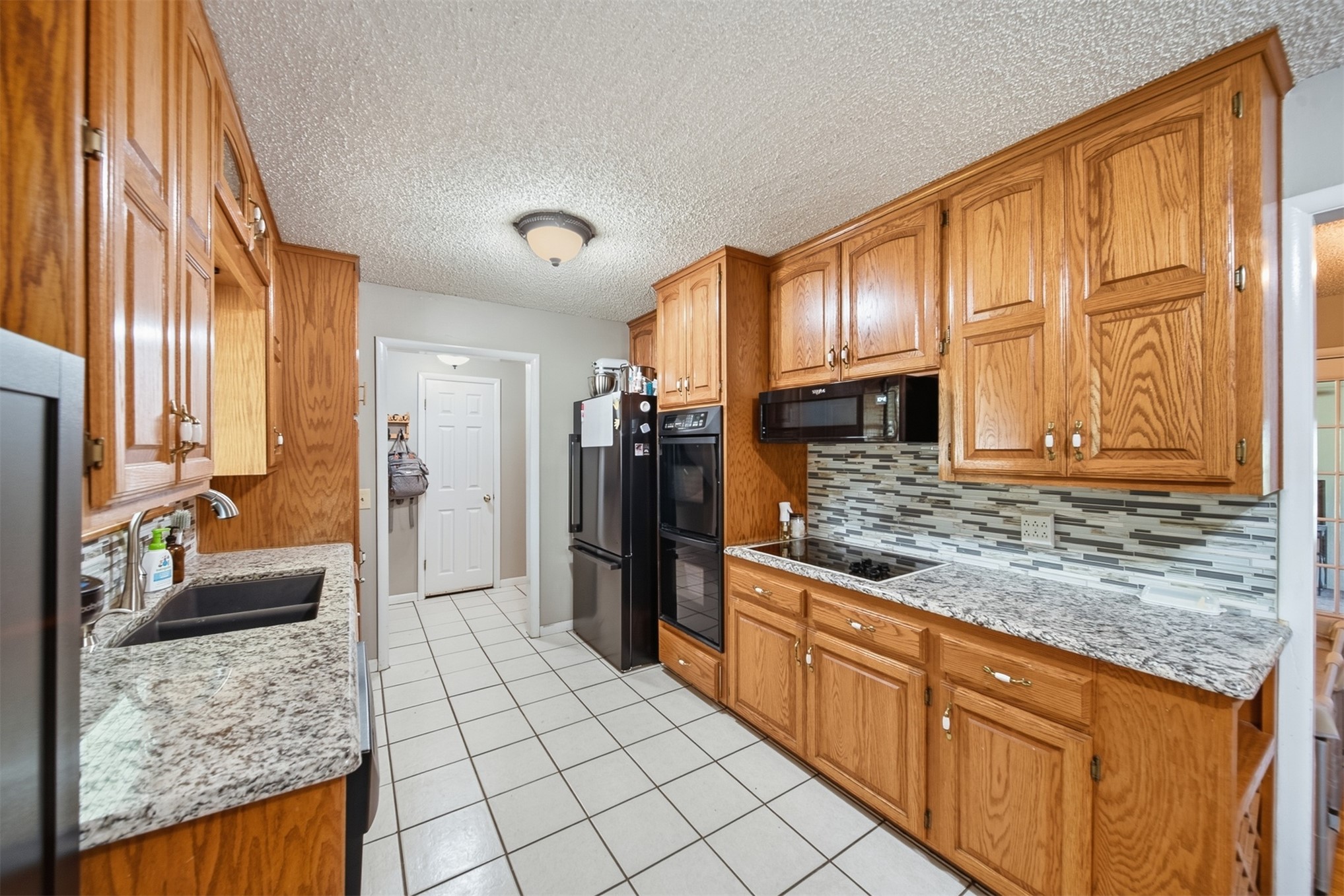 4513 S Zenith Avenue Property Photo 13